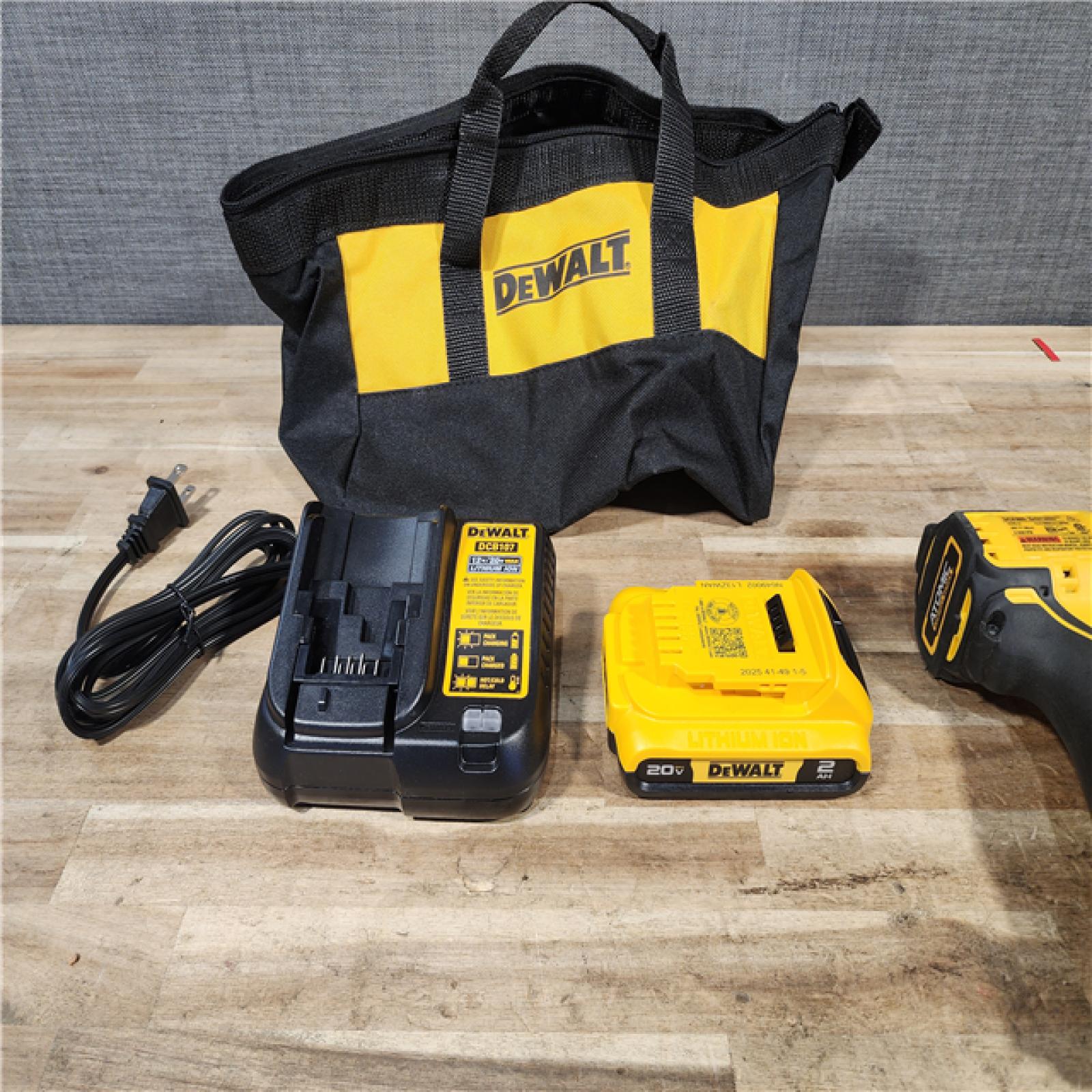 HOUSTON LOCATION - AS - IS DEWALT TOOL COMBO KIT W/ BATTERY & CHARGER