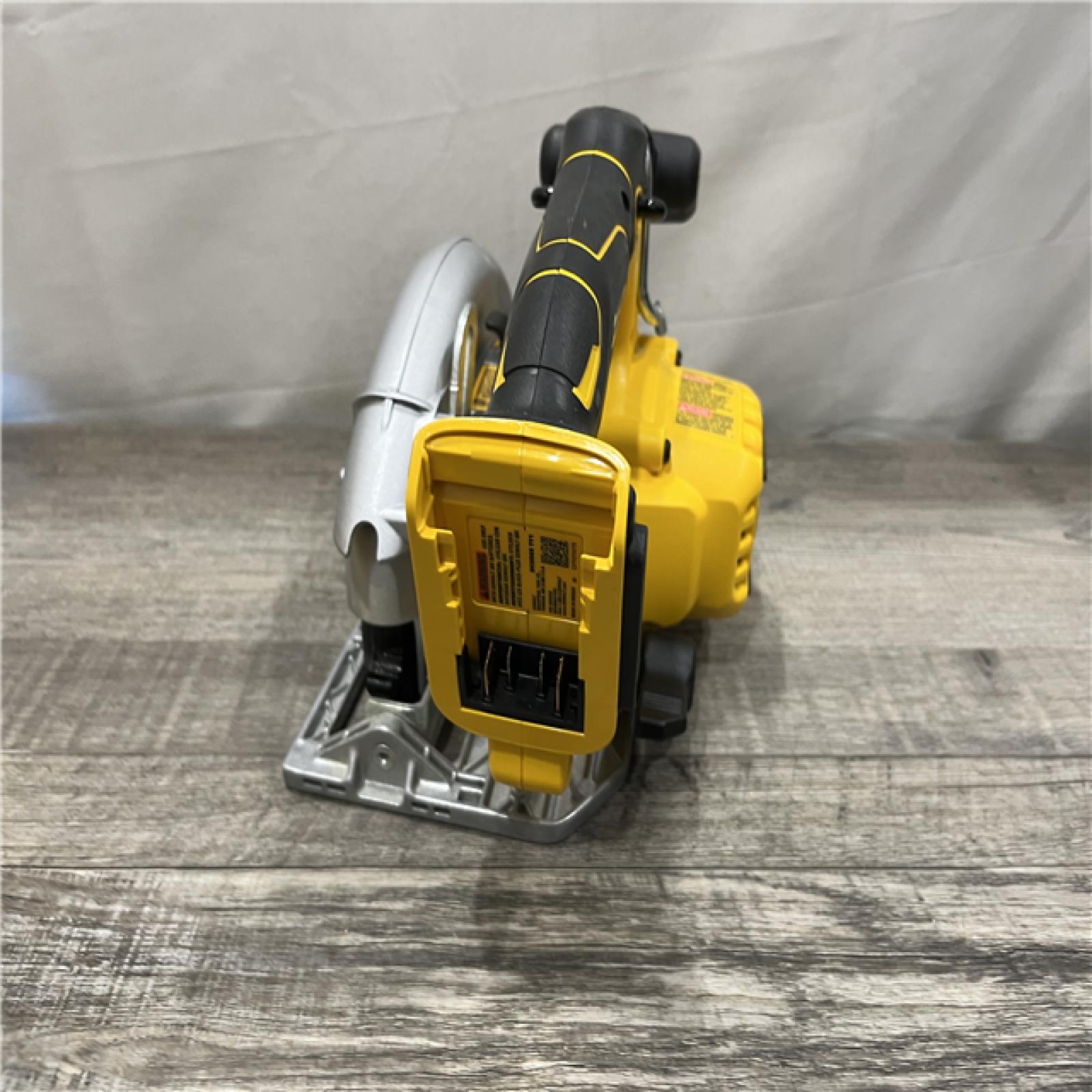 AS-IS DEWALT 20V MAX Cordless Brushless 6-1/2 in. Sidewinder Style Circular Saw (Tool Only)
