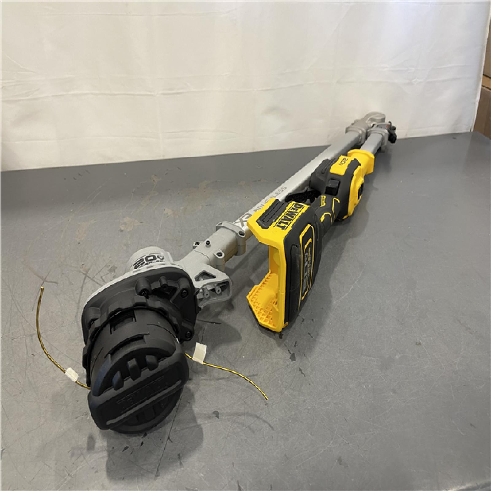 AS-IS - DeWalt 20V MAX 125 MPH 450 CFM Brushless Cordless Battery Powered Blower Kit