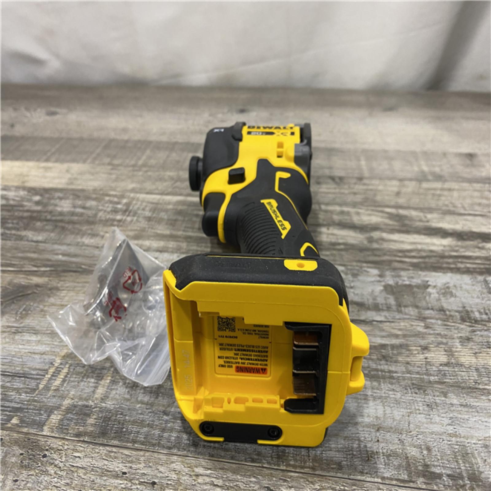 AS-IS DEWALT 20V MAX* XR Brushless Cordless 1/4 Quiet Hydraulic Impact Driver (Tool-Only)