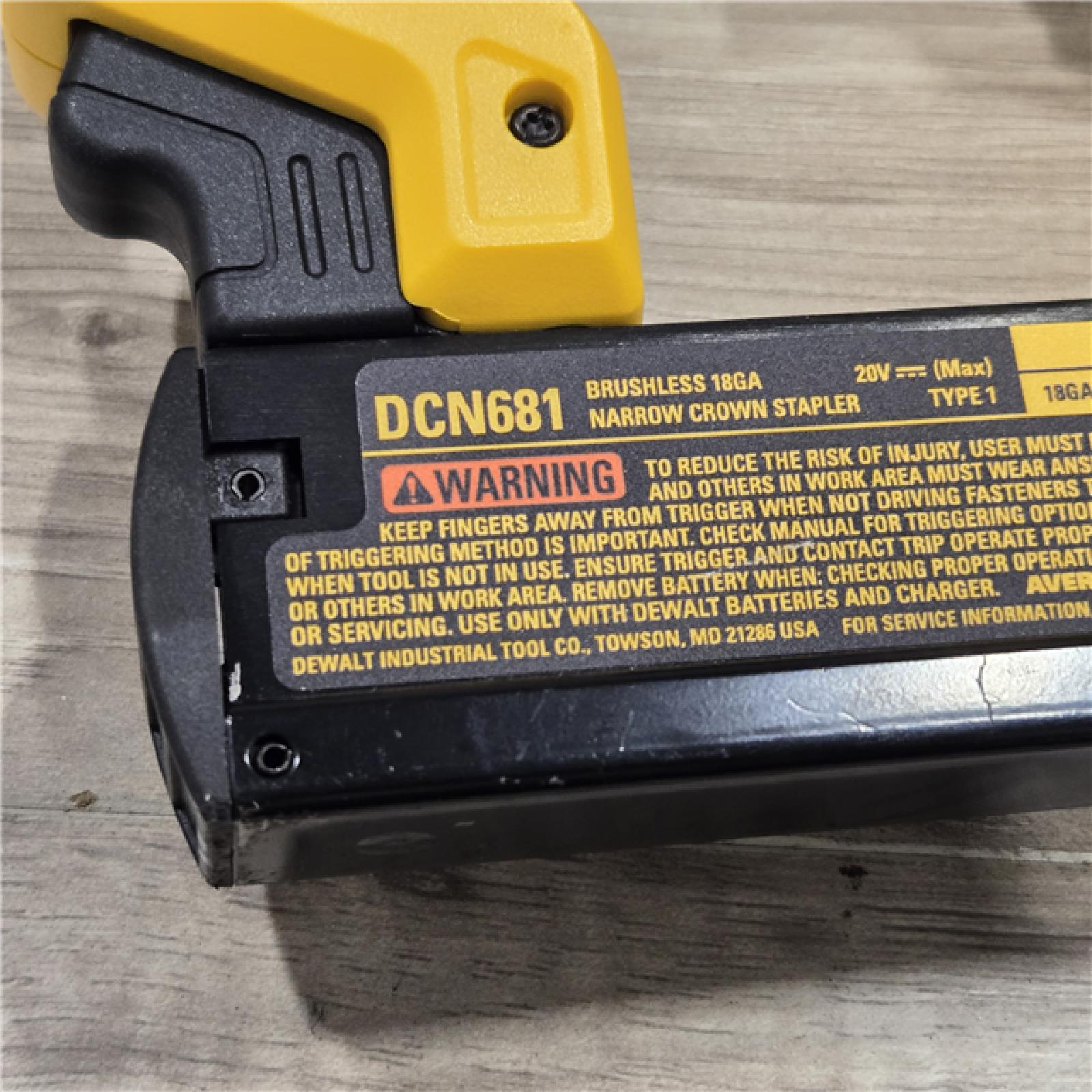 AS-IS DeWALT DCN681D1 20V MAX 18ga Cordless Narrow Crown Stapler Kit