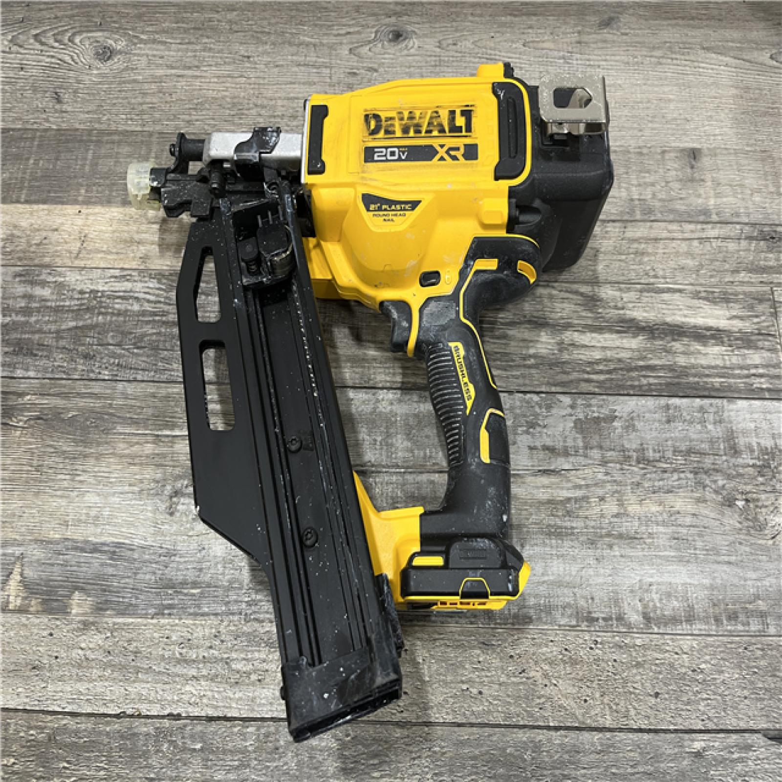 AS-IS DEWALT 20-Volt 21° Cordless Framing Nailer (Tool-Only)