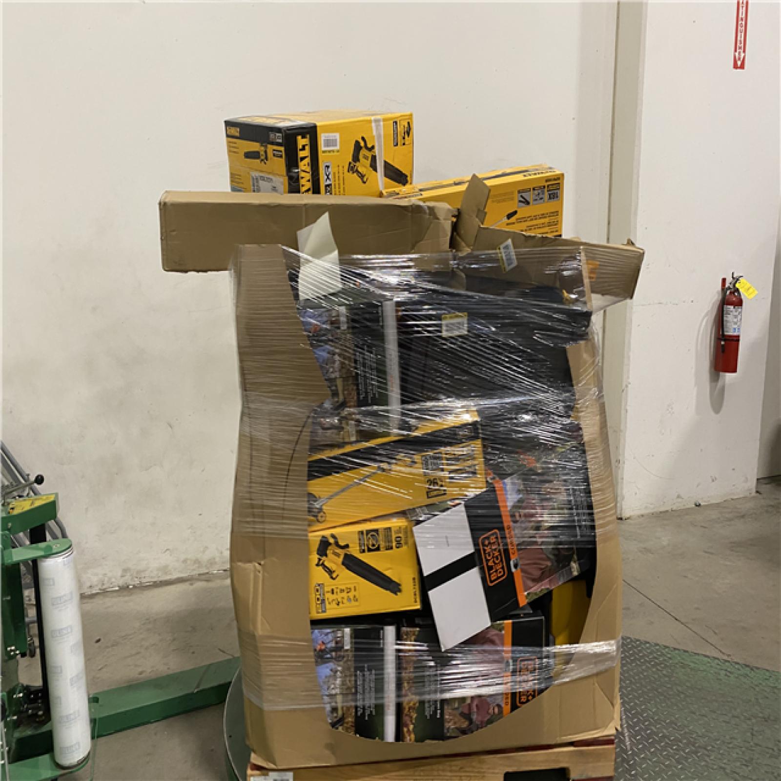 Dallas Location - As-Is DEWALT Tool Pallet