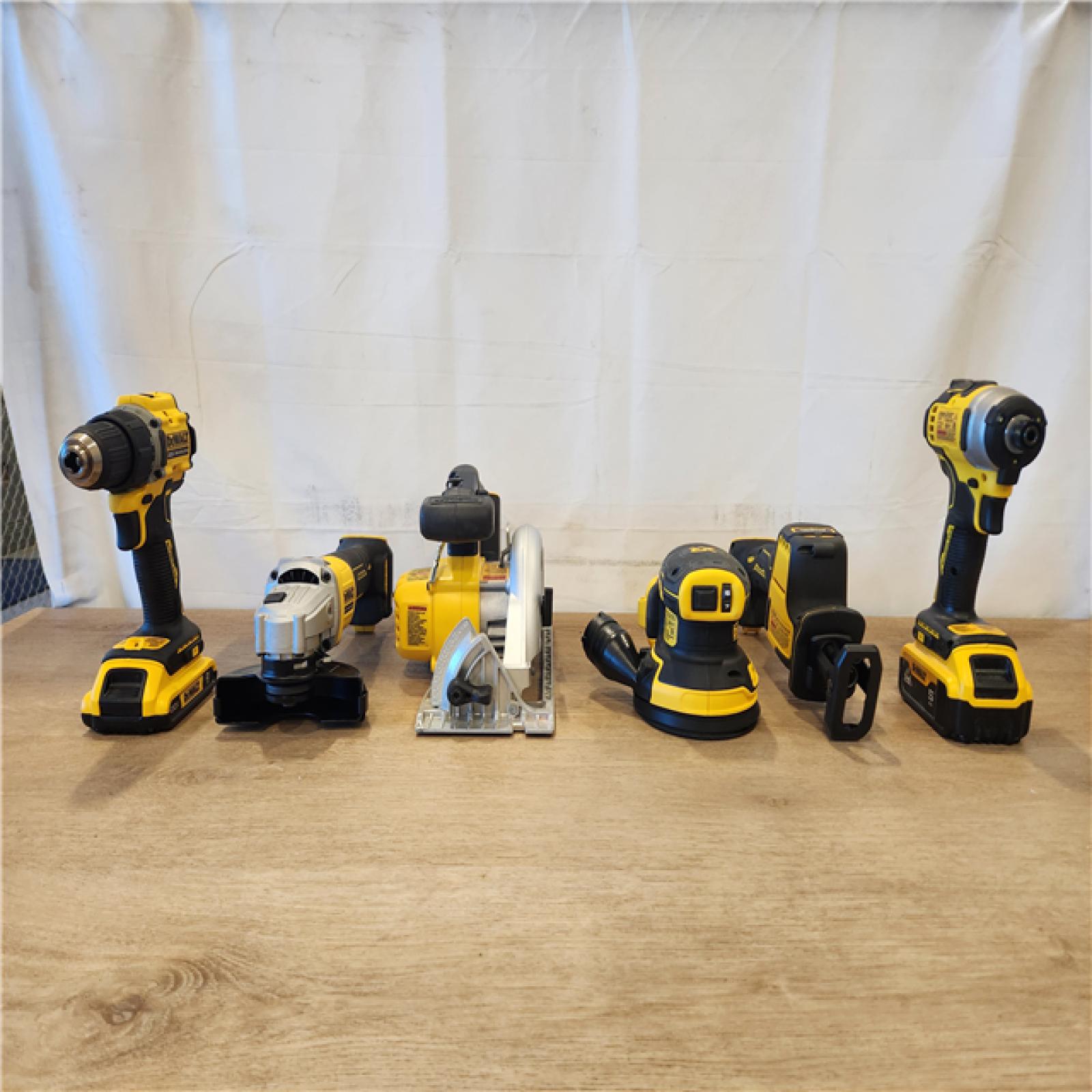 AS-IS- DEWALT 20V Lithium-Ion Cordless 6-Tool Combo Kit with 5.0 Ah and 2.0 Ah Batteries  Charger and Tough System 2.0 Rolling Toolbox