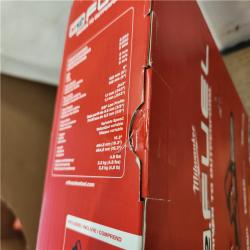 NEW- Milwaukee M12 FUEL 6 in. 12V Lithium-Ion Brushless Cordless Pruning Saw HATCHET (Tool-Only)