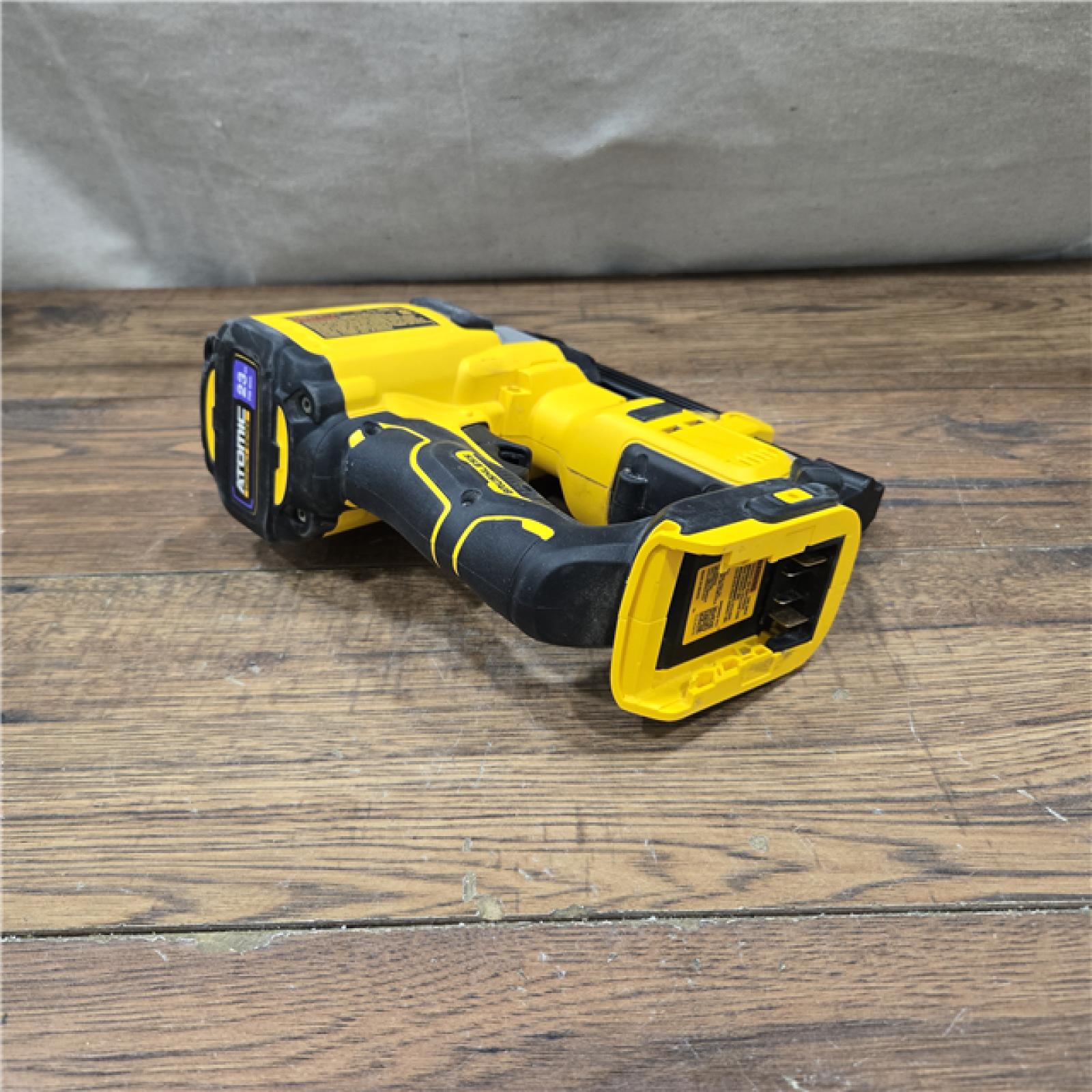 AS-IS DEWALT ATOMIC 20V MAX Lithium Ion Cordless 23 Gauge Pin Nailer Kit with 3.0Ah Battery and Charger
