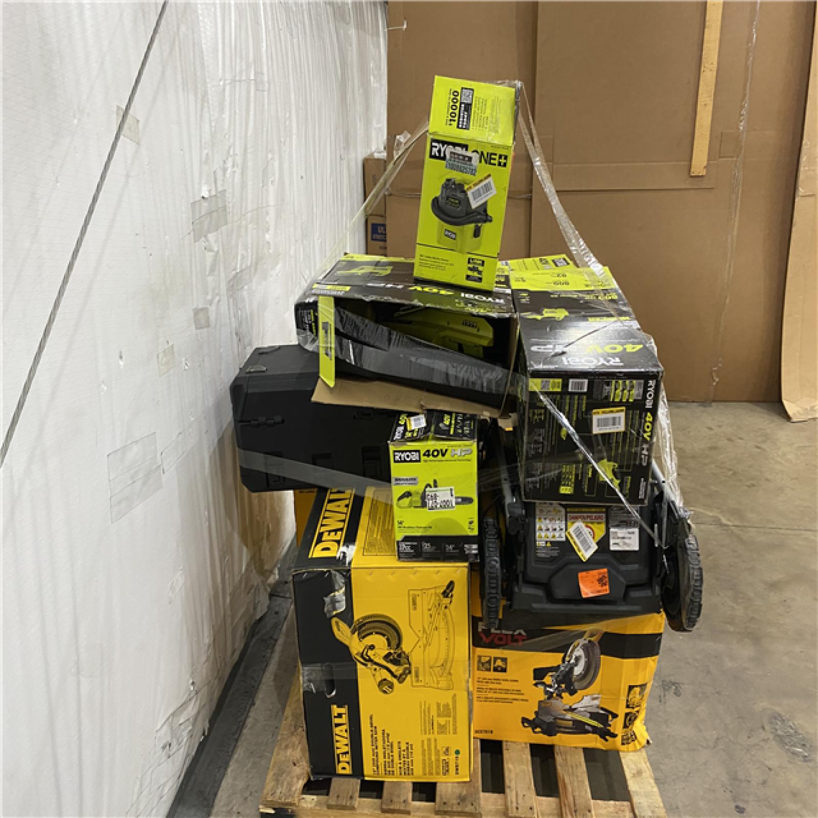 Houston Location AS IS - Tool Pallet