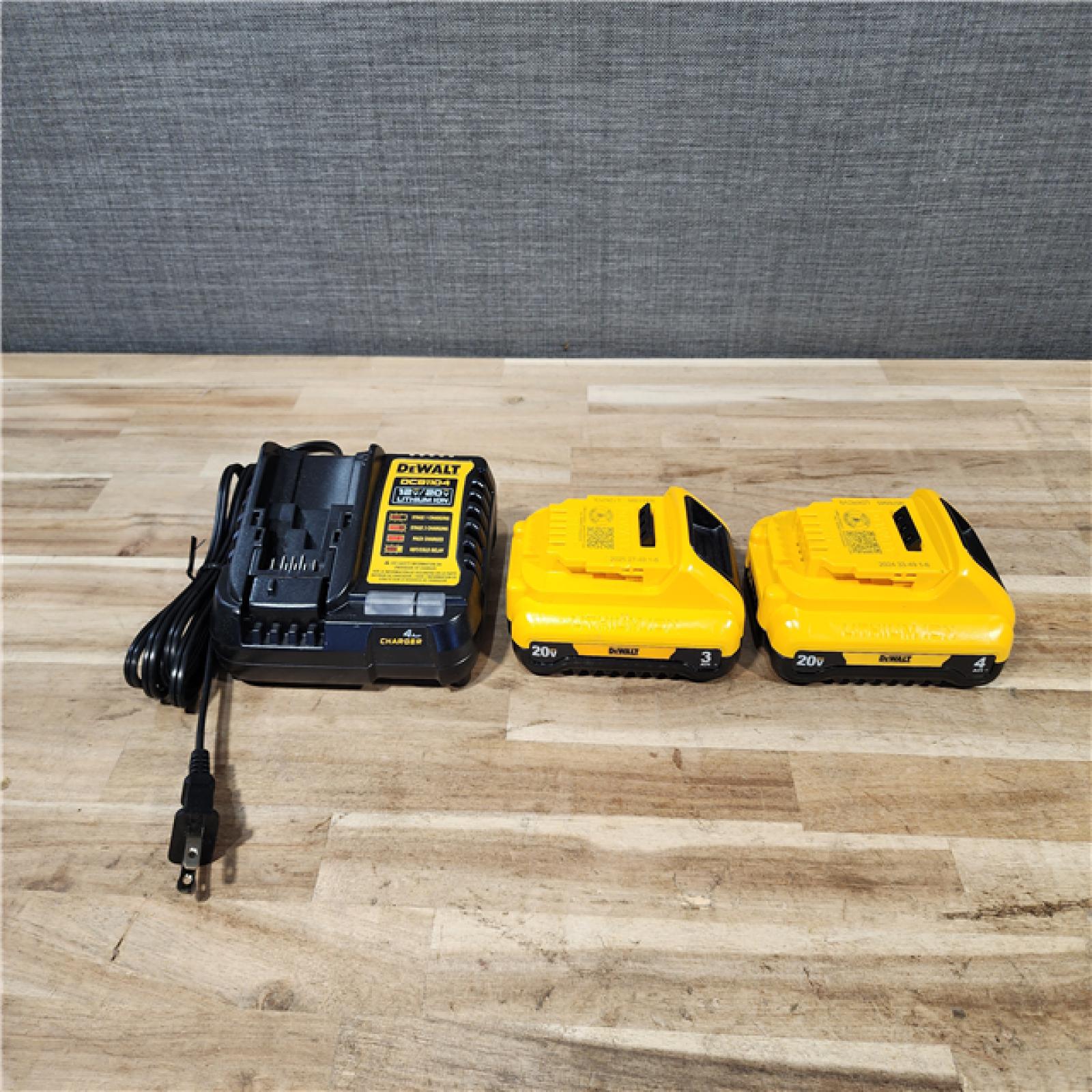 HOUSTON LOCATION - AS-IS DEWALT 2 TOOL COMBO KIT W/ (2) BATTERY & CHARGER