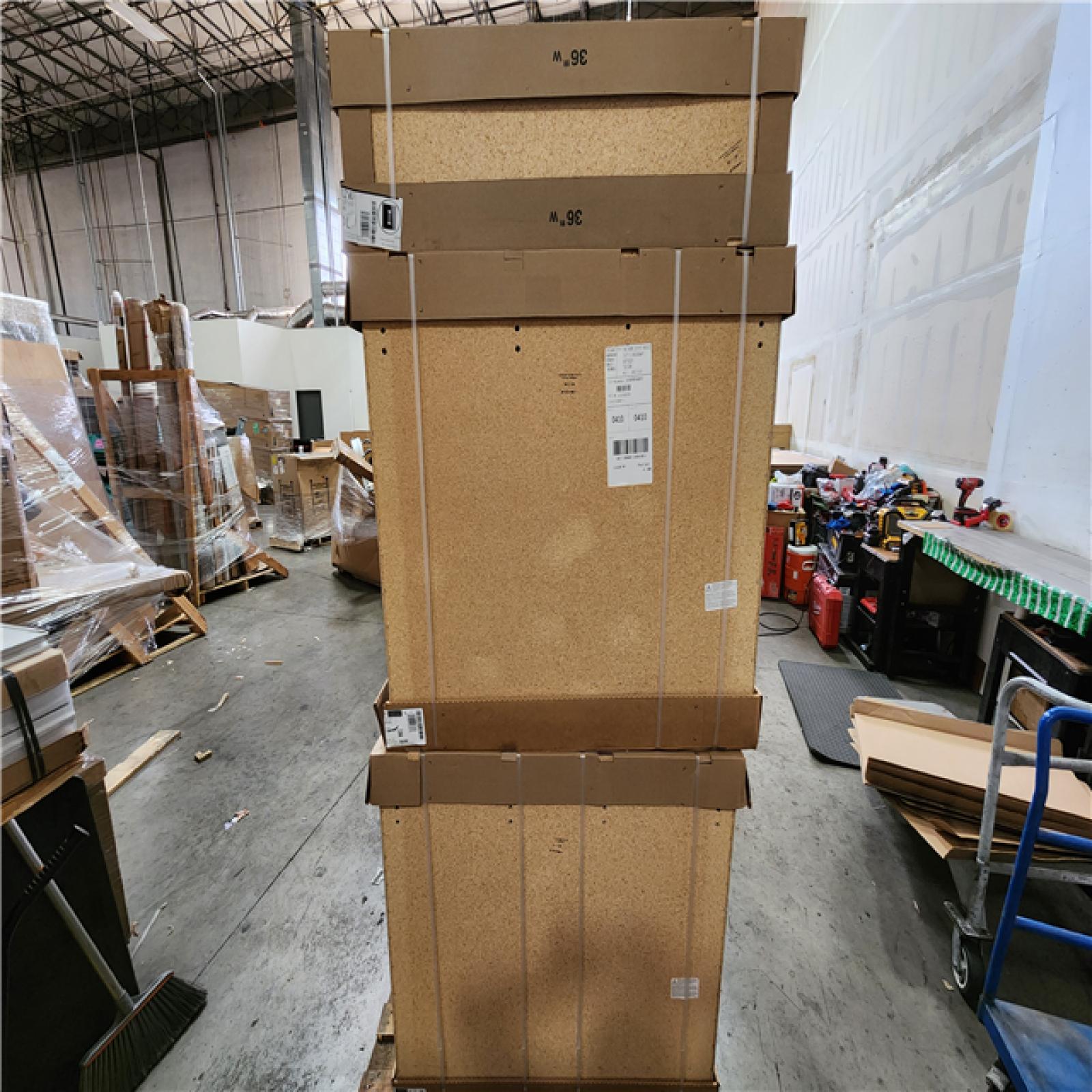 Phoenix Location Hampton Bay Assembled Bathroom/Kitchen Cabinet in Brindle Pallet (7 Cabinets)
