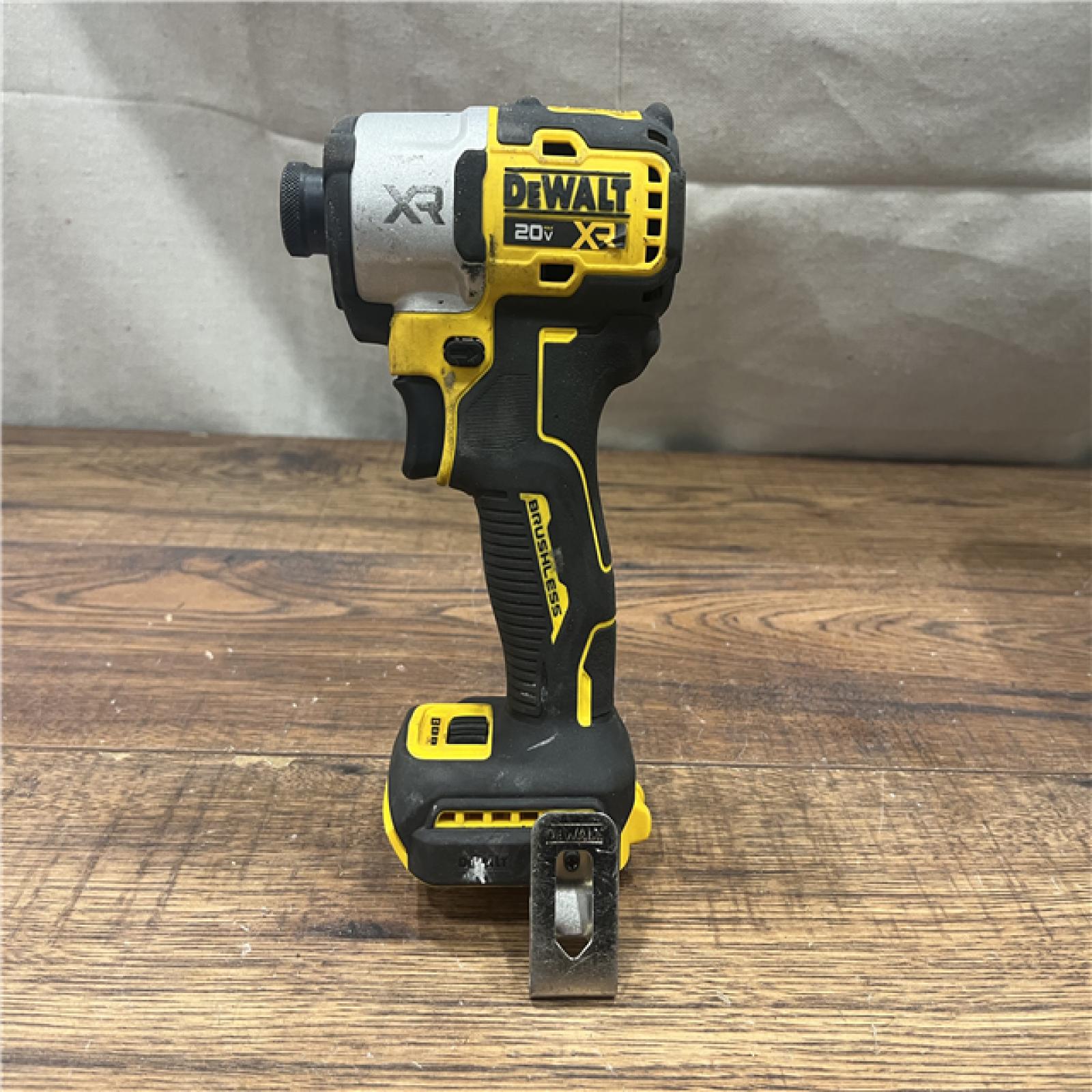 AS-IS 20-Volt XR Lithium-Ion 6-Tool Cordless Combo Kit with (2) 5.0 Ah Battery Packs and Charger