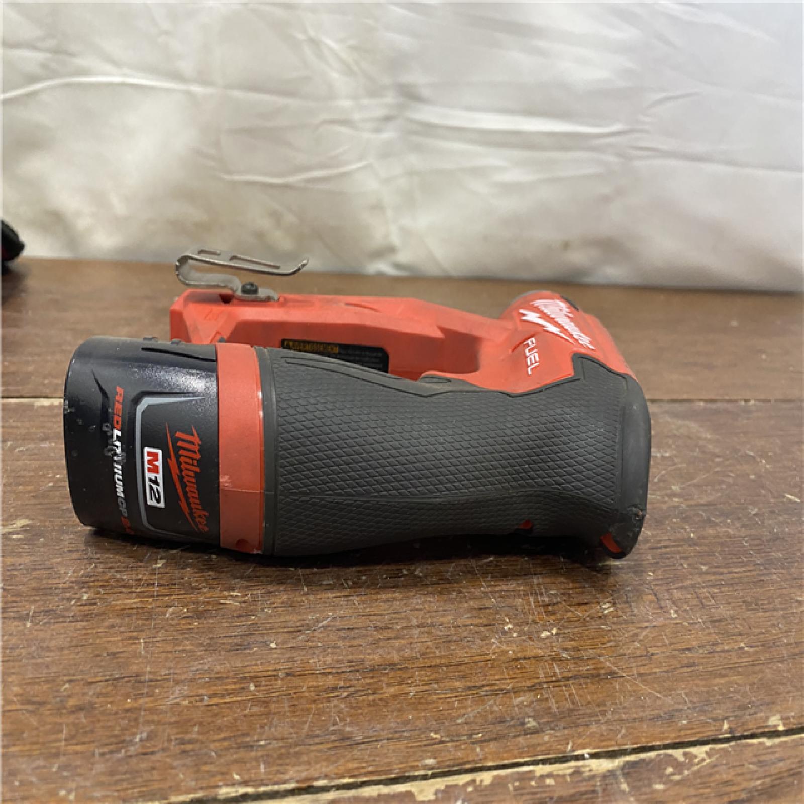 AS-IS Milwaukee 2505-22 M12 FUEL Lithium-Ion 3/8 in. Cordless Installation Drill Driver Kit (2 Ah)