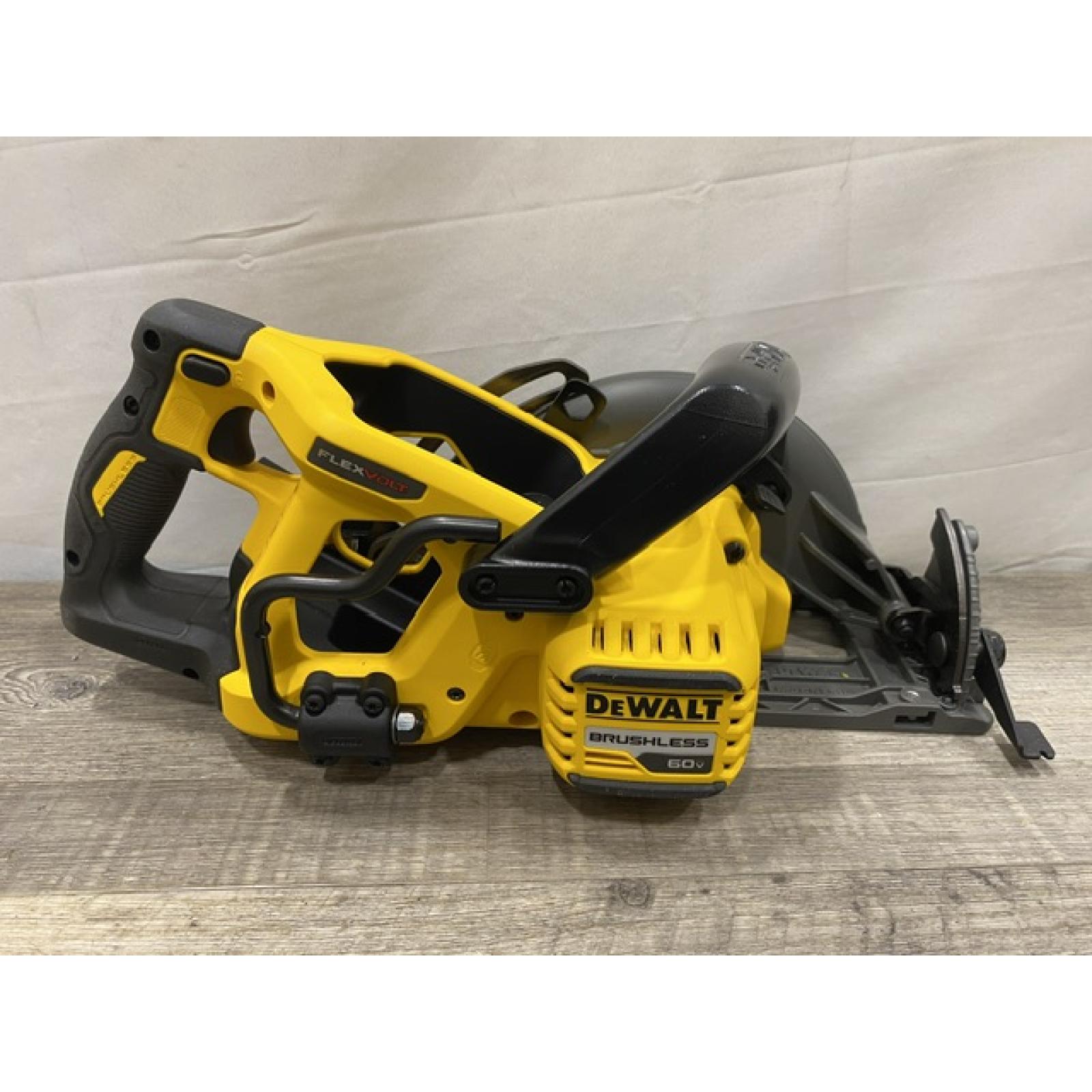 AS-IS DEWALT FLEXVOLT 60V MAX Cordless Brushless 7-1/4 in. Wormdrive Style Circular Saw (Tool Only)