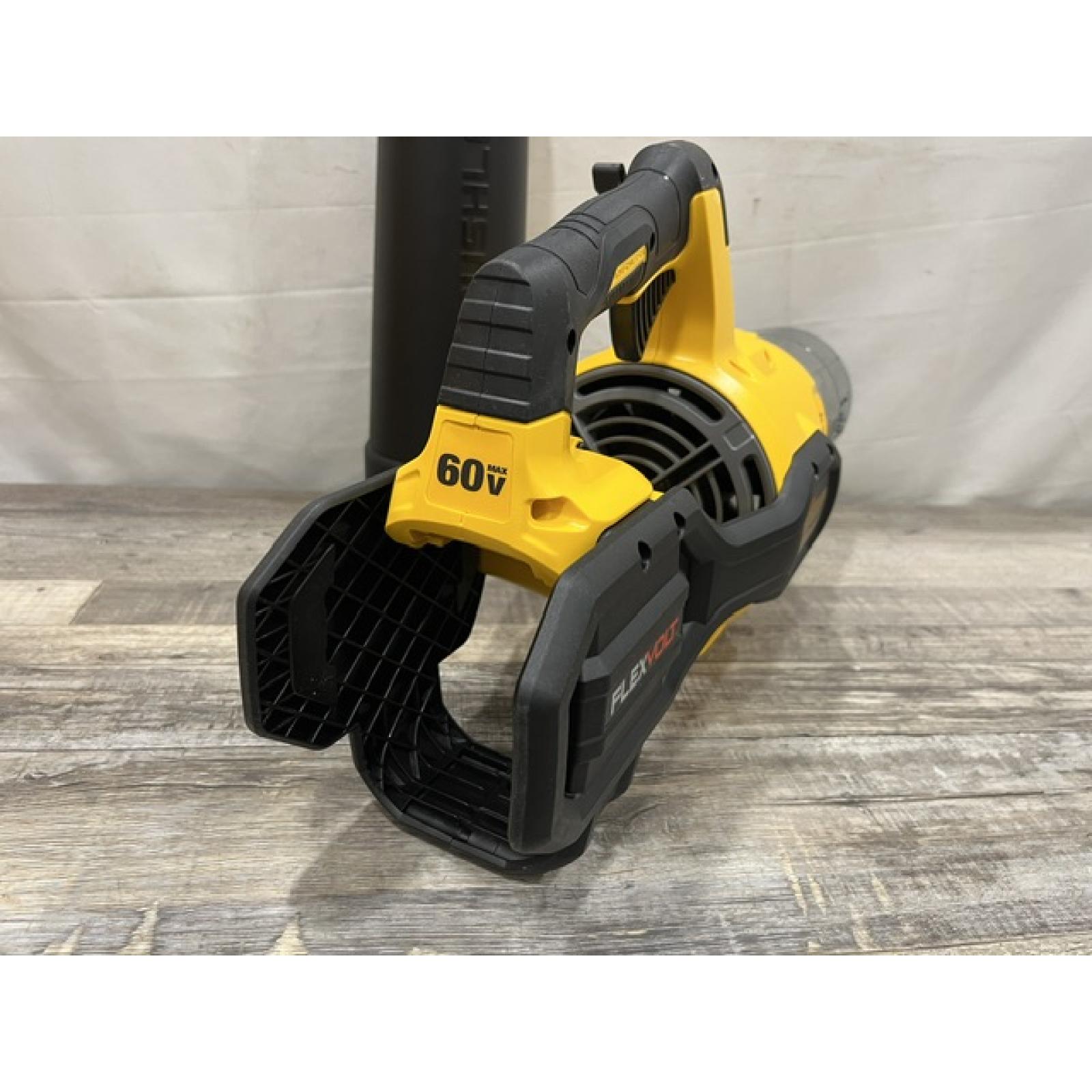 AS-IS DEWALT FLEXVOLT 60V MAX 125 MPH 600 CFM Brushless Cordless Battery Powered Blower Kit