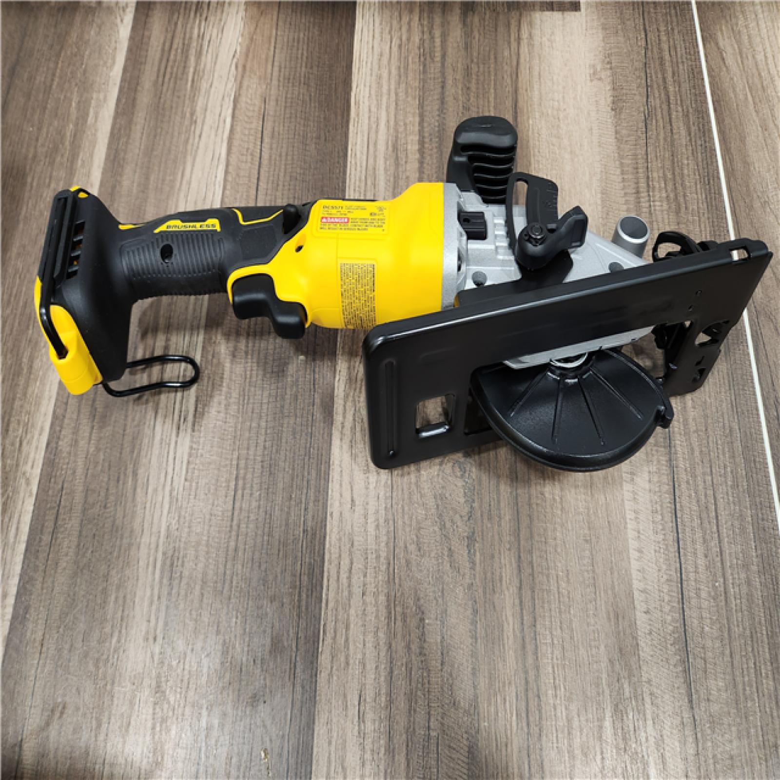 GOOD DEWALT ATOMIC 20V MAX Cordless Brushless 4-1/2 in. Circular Saw (Tool Only)