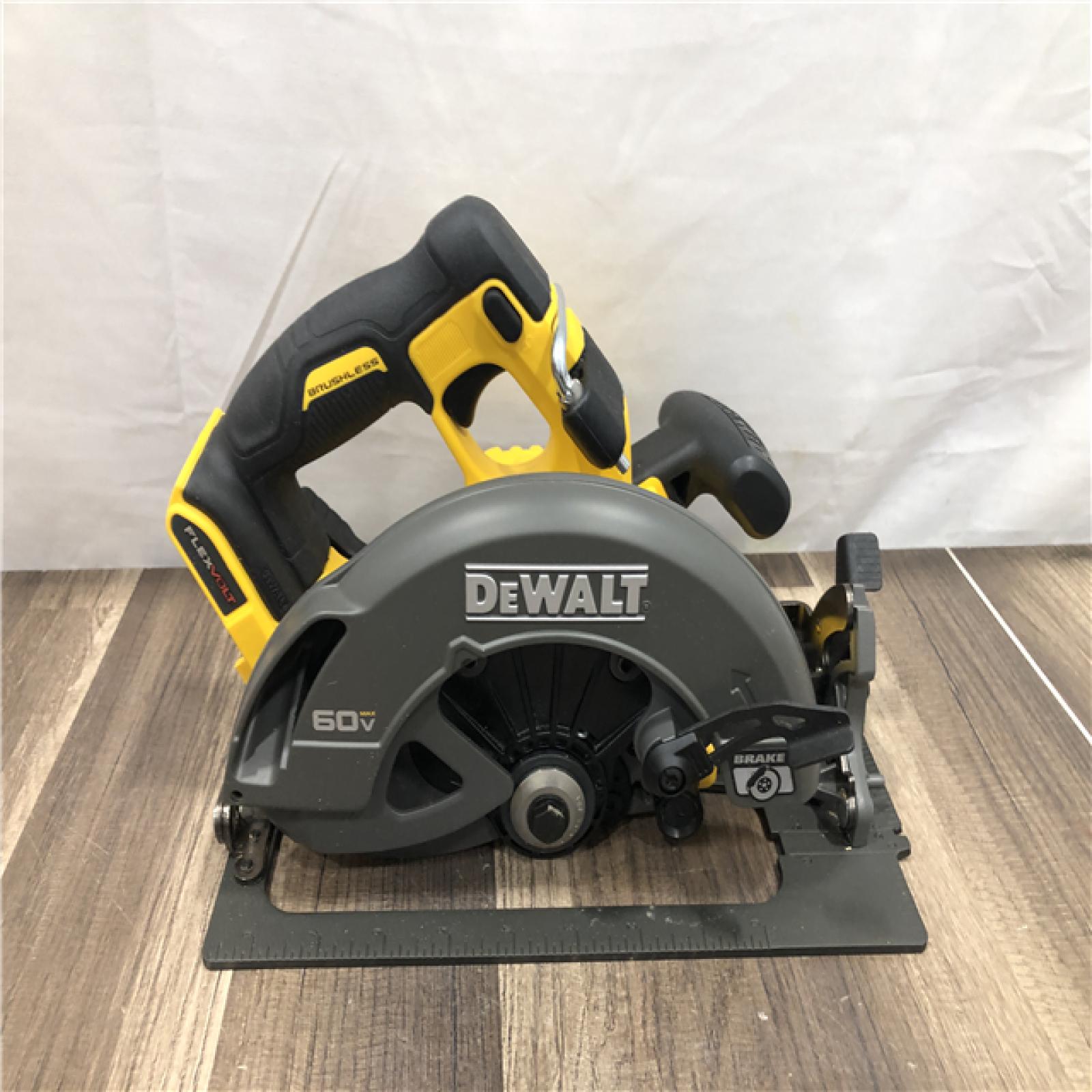 AS-IS DEWALT FLEXVOLT 60V MAX Cordless Brushless 7-1/4 in. Circular Saw with Brake (Tool Only)