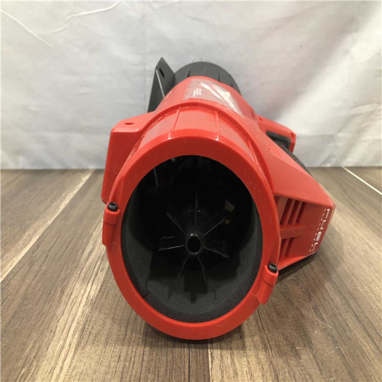 AS-IS Milwaukee FUEL 120 MPH 500 CFM 18V Brushless Cordless Battery Powered Leaf Blower Kit