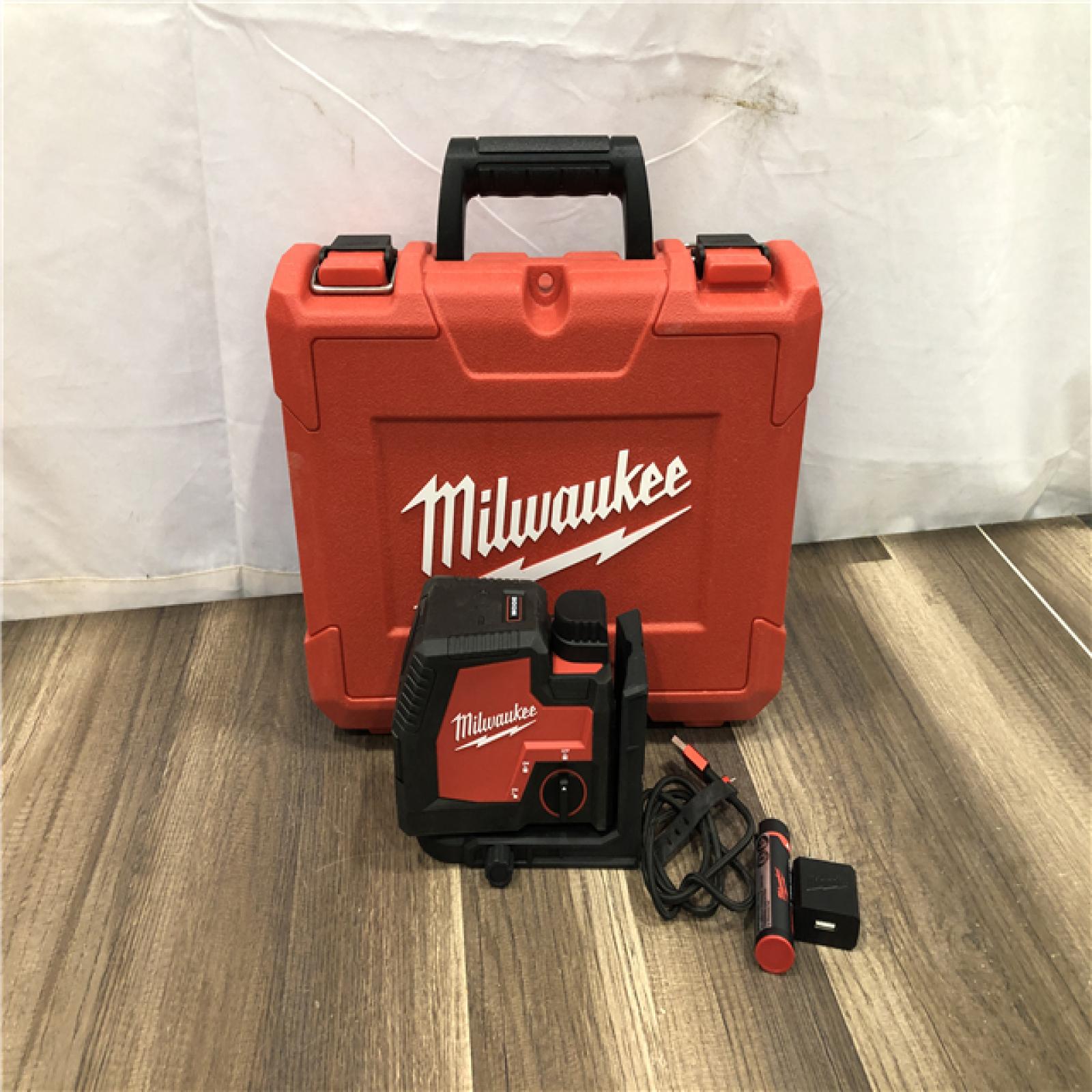 AS-IS Milwaukee 100 ft. REDLITHIUM Lithium-Ion USB Green Rechargeable Cross Line Laser Level with Charger