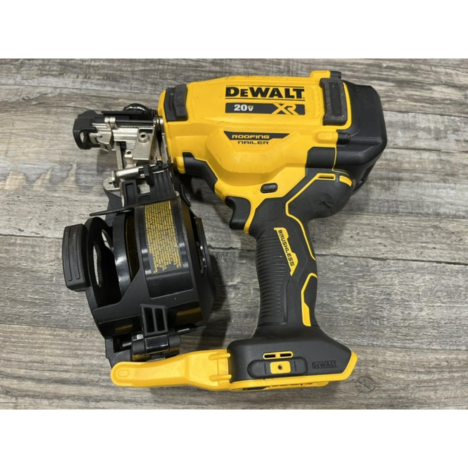 AS-IS DEWALT 20V MAX Lithium-Ion 15-Degree Electric Cordless Roofing Nailer Kit