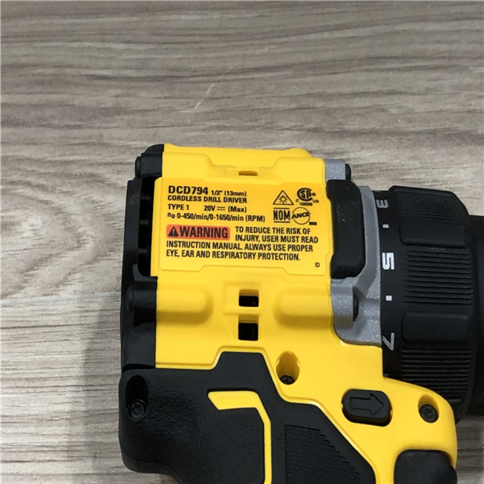 AS-IS DEWALT Atomic 20V Lithium-Ion Cordless Compact 1/2 in. Drill/Driver Kit