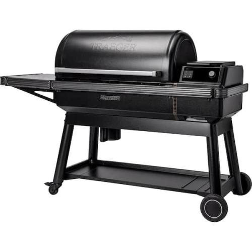 Phoenix AS-IS Traeger Ironwood XL Wi-Fi Pellet Grill and Smoker in Black