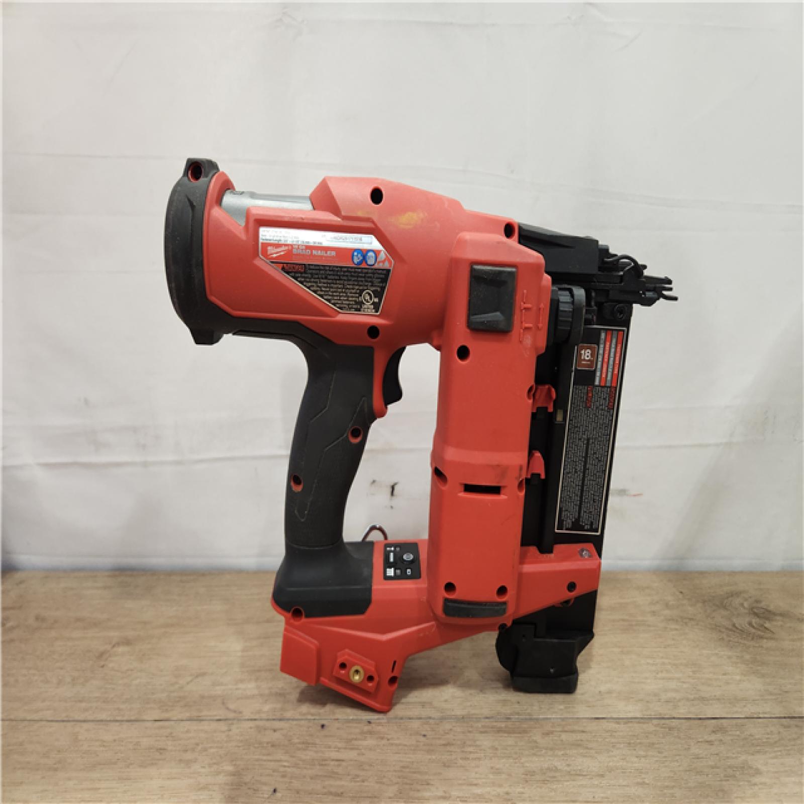 AS-IS- Milwaukee M18 Fuel 18V Brushless 18-Gauge Brad Nailer (Bare Tool)