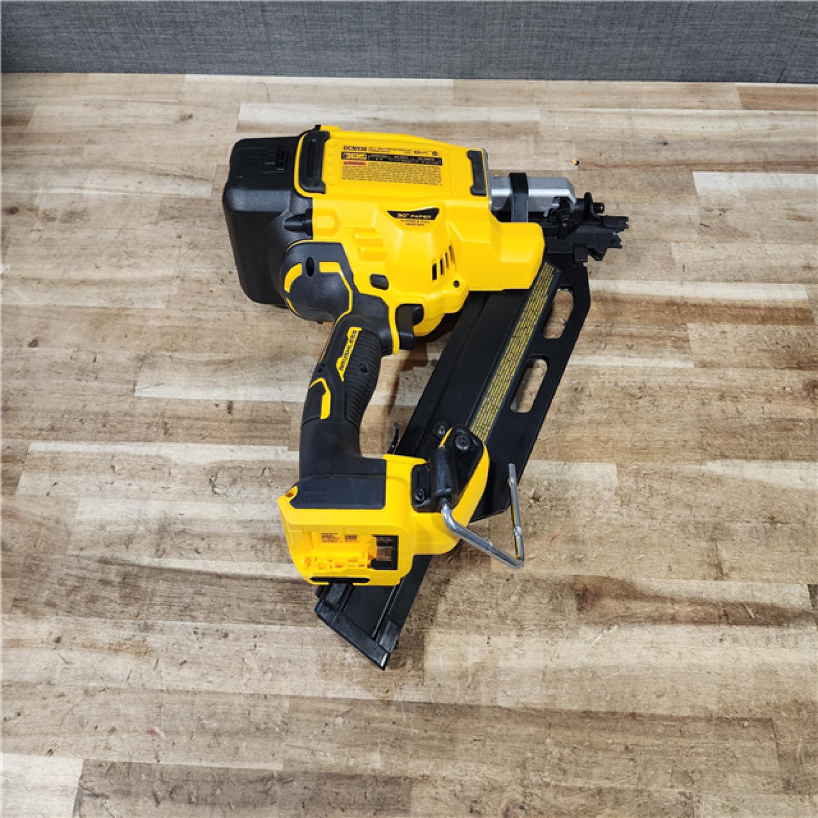HOUSTON LOCATION - AS - IS DEWALT 20V 30 Degree Cordless Framing Nailer (Tool-Only)