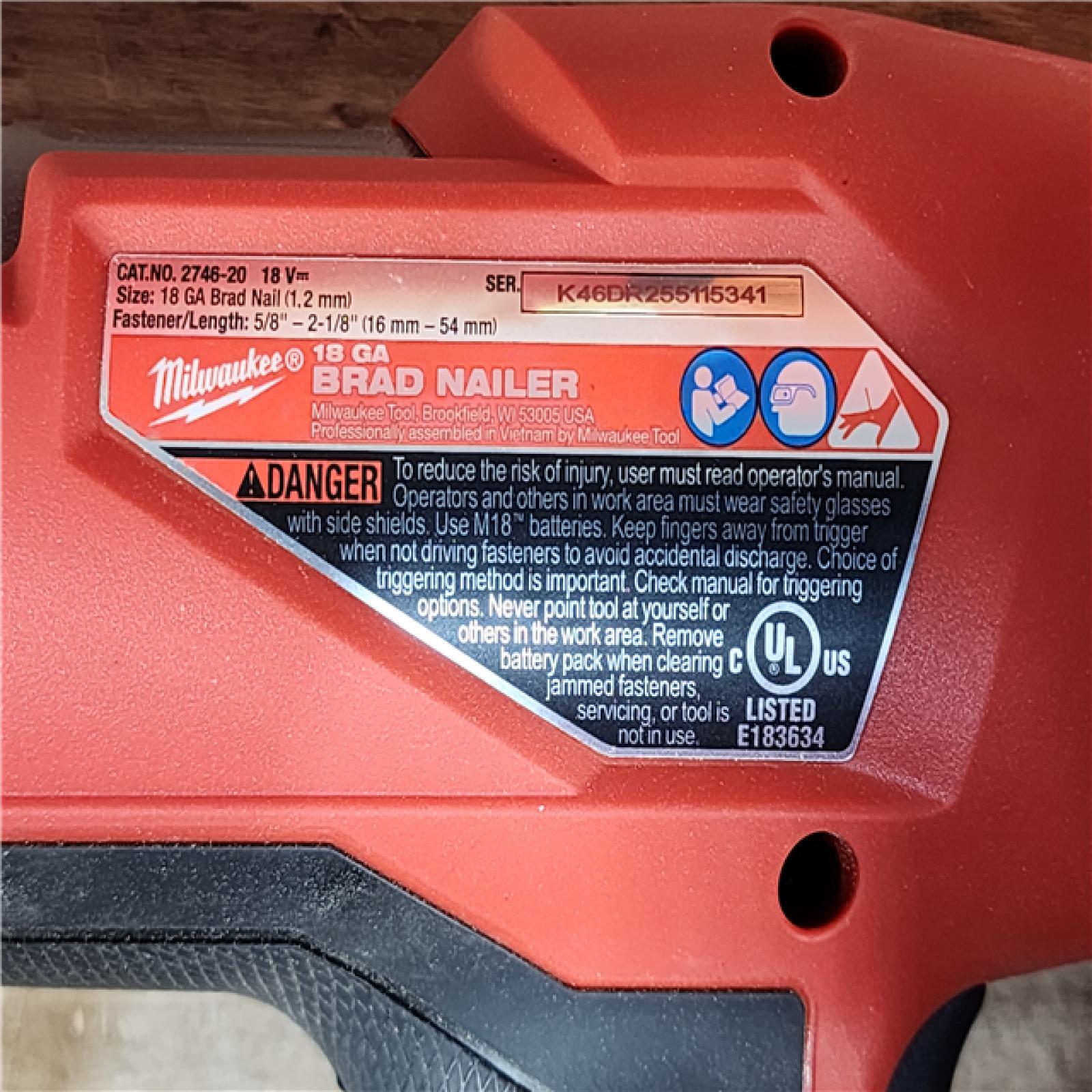 HOUSTON LOCATION - AS-IS Milwaukee FUEL 18-Volt Lithium-Ion Brushless Cordless Gen II 18-Gauge Brad Nailer (Tool-Only)