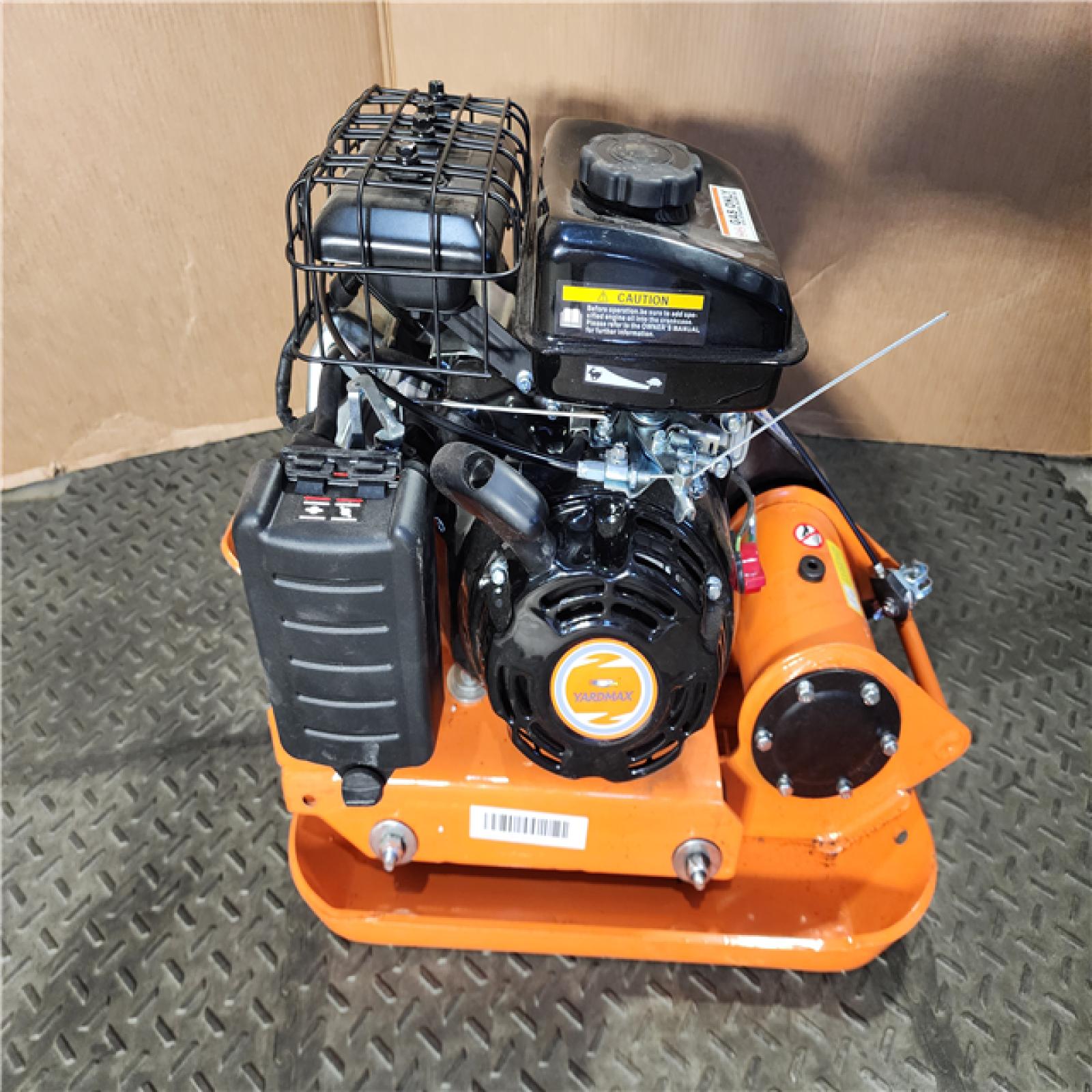 HOUSTON LOCATION - AS-IS YARDMAX YC0850 1 850 Lb. Compaction Force Plate Compactor 2.5HP/79cc Recoil