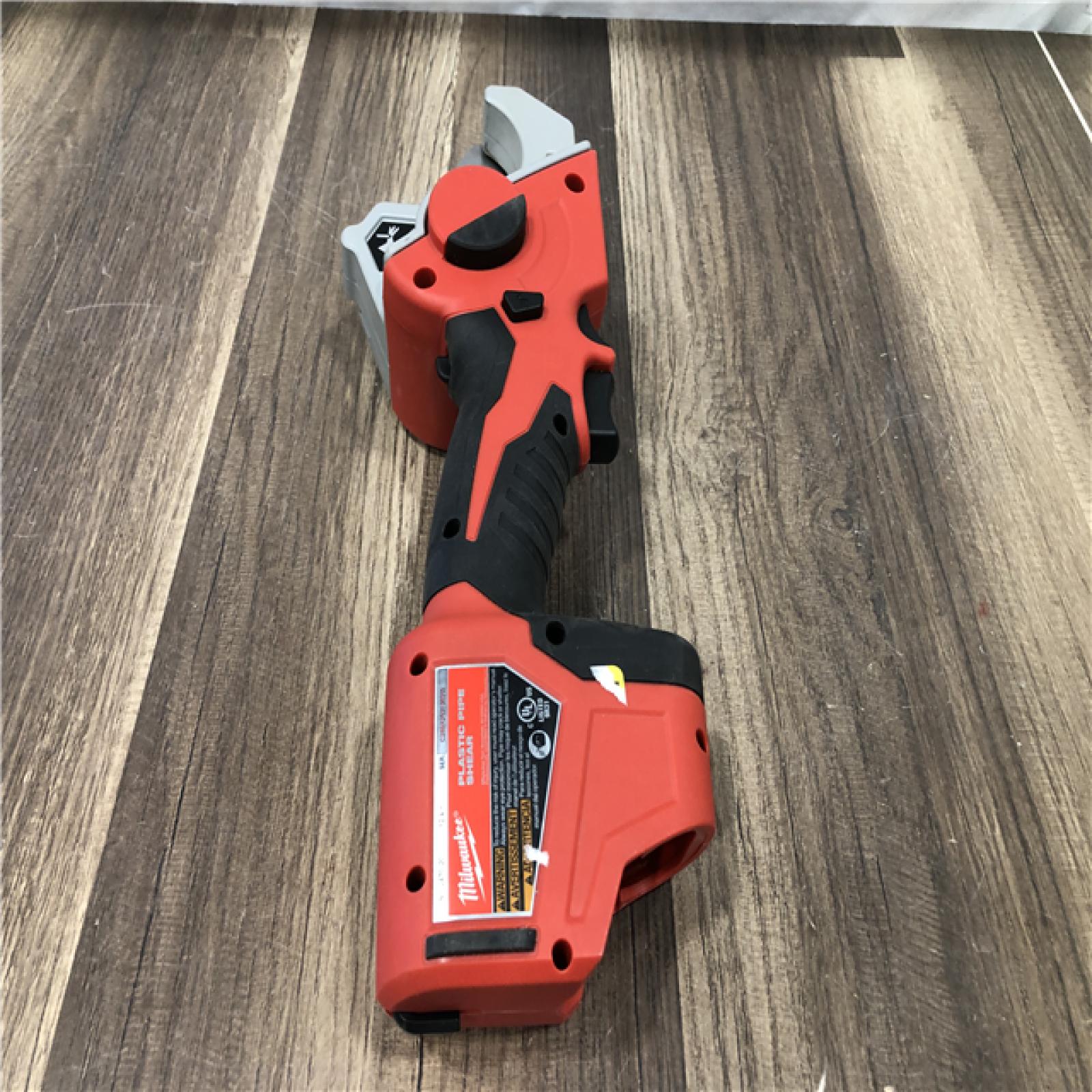 AS-IS Milwaukee M12 12V Lithium-Ion Cordless PVC Pipe Shear (Tool-Only)