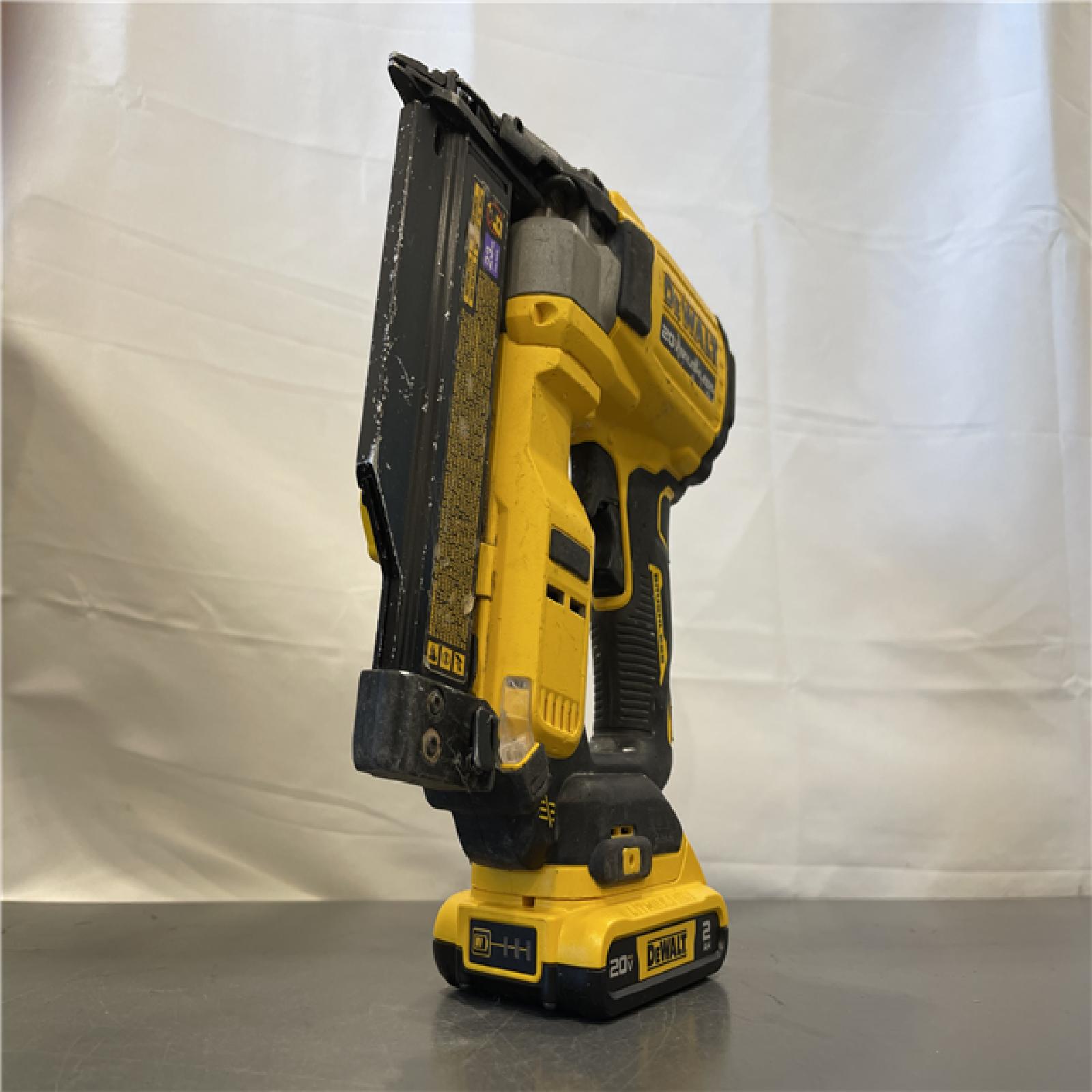 AS-IS - DeWalt 20-Volt MAX Atomic Compact Cordless Pin Nailer Kit