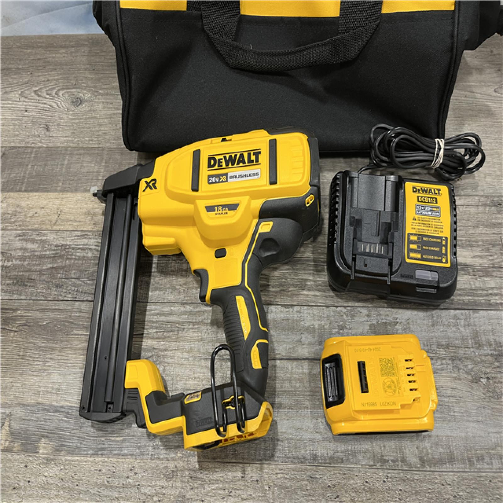 AS-IS DEWALT 20V MAX XR Lithium-Ion Cordless 18-Gauge Narrow Crown Stapler Kit