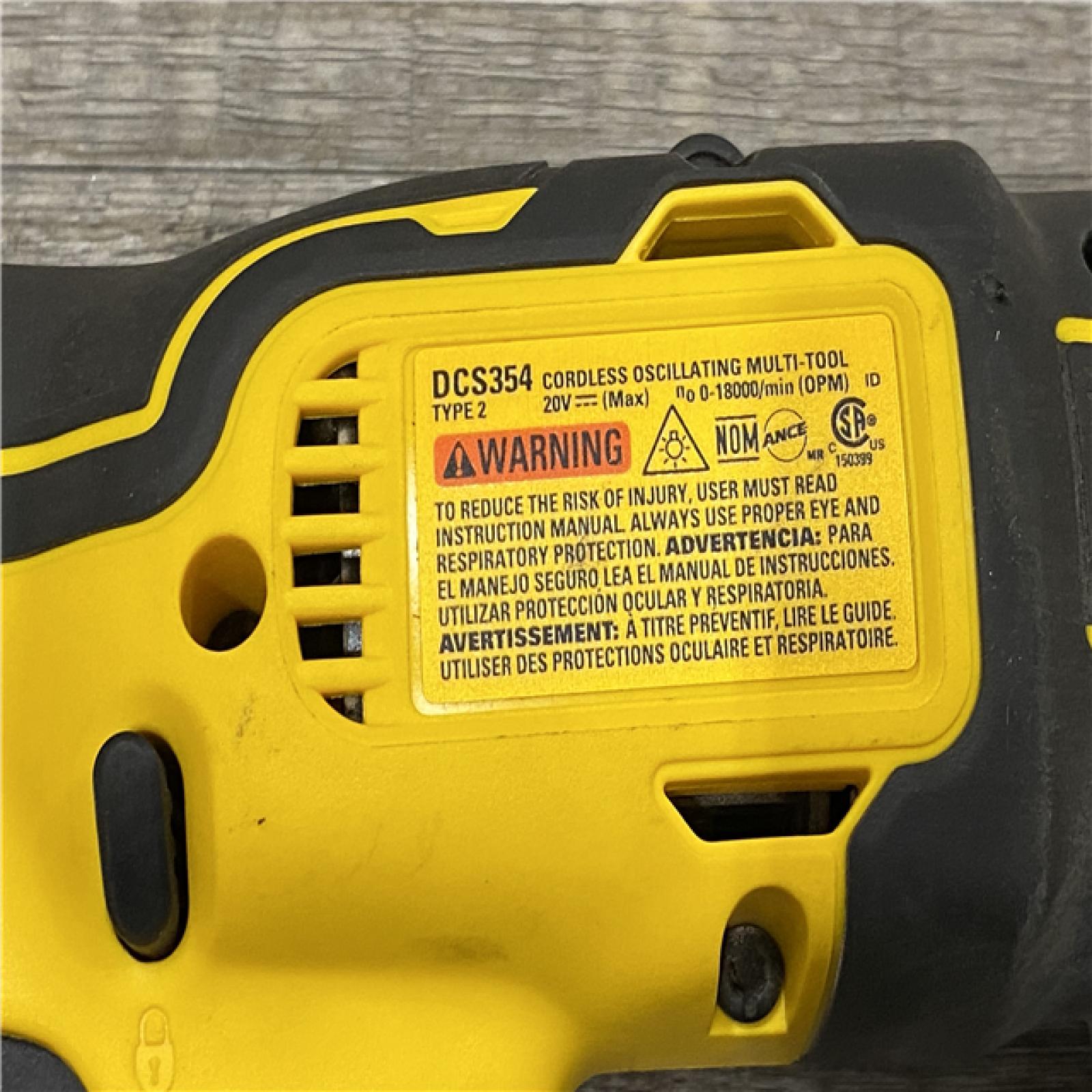 AS-IS DEWALT ATOMIC 20V MAX Cordless Brushless Oscillating Multi Tool Kit