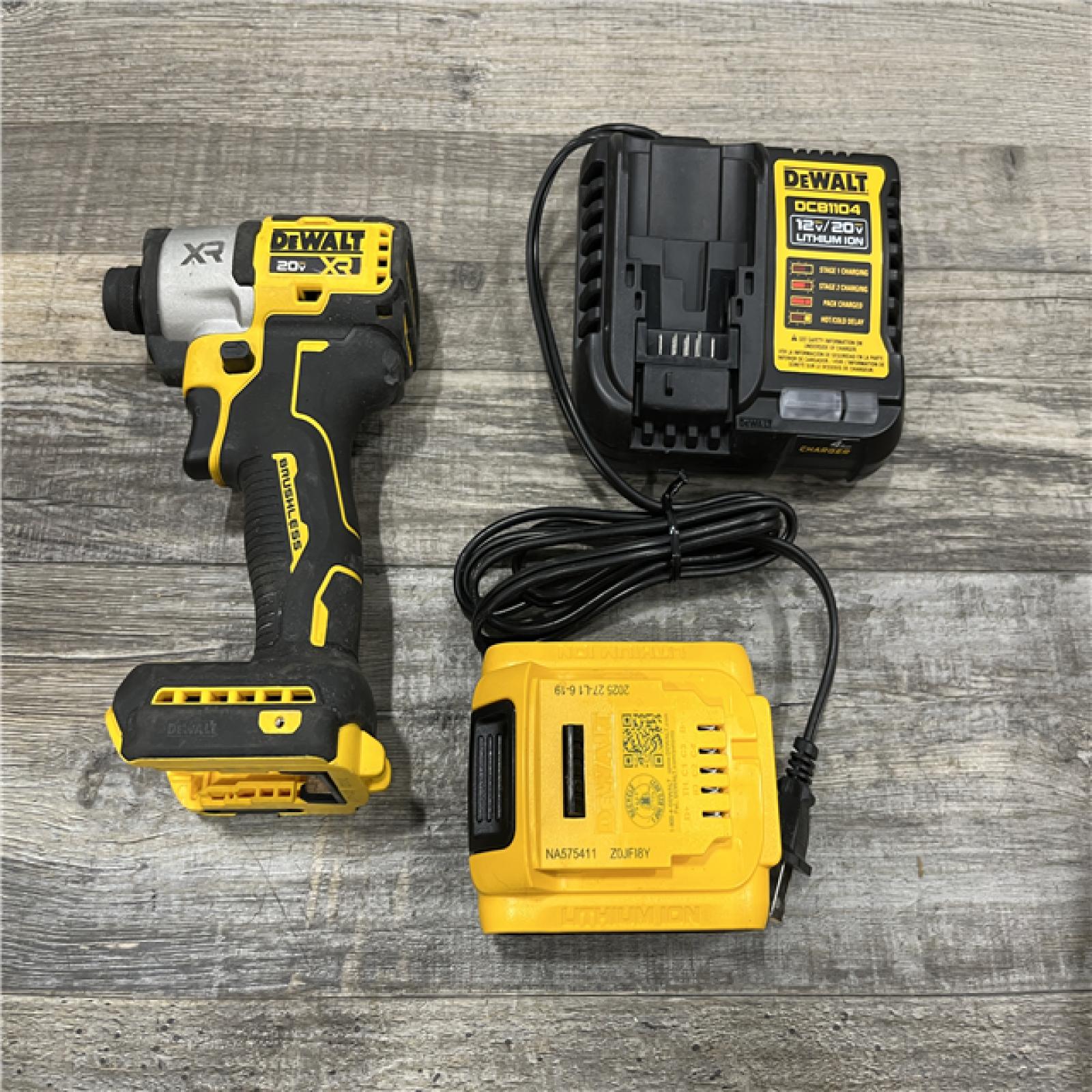 AS-IS DEWALT 20-Volt Maximum XR Lithium-Ion Cordless Brushless 1/4 in. 3-Speed Impact Driver Kit