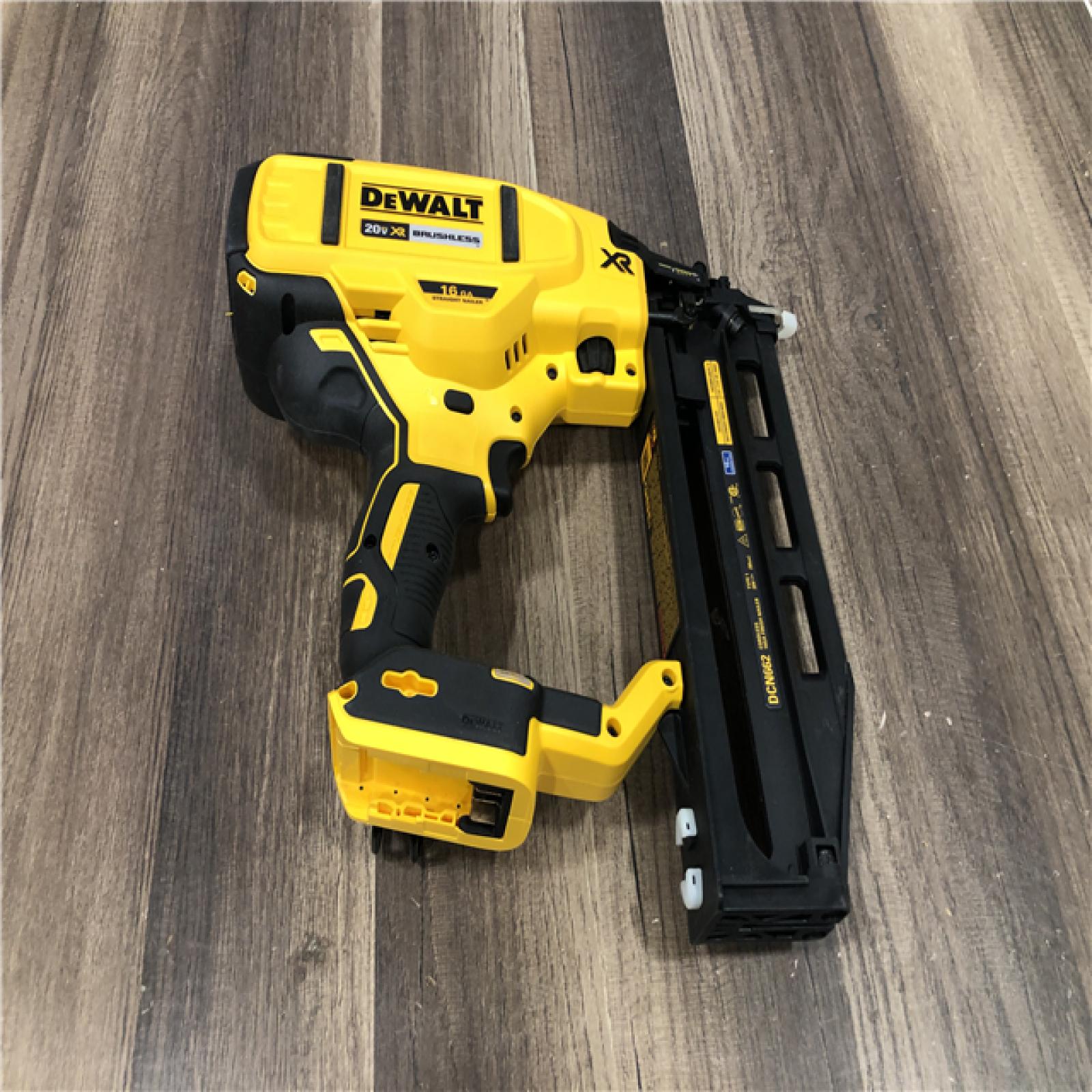 AS-IS DEWALT 20V MAX XR 16-Gauge Lithium-Ion Cordless Finish Nailer (Tool Only)