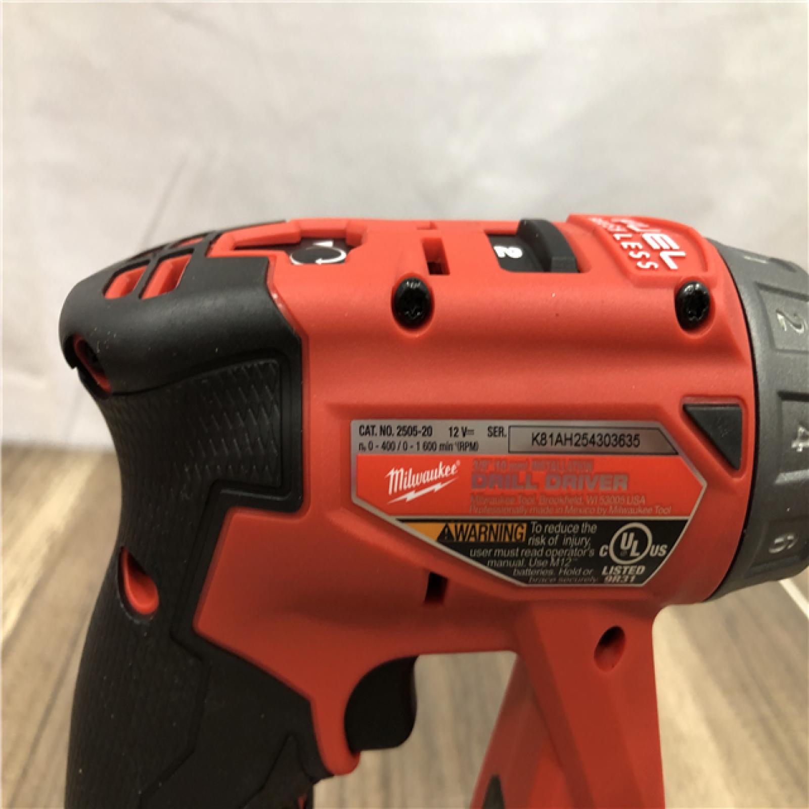 AS-IS Milwaukee FUEL 12V Lithium-Ion Brushless Cordless 4-in-1 Installation 3/8 in. Drill Driver Kit