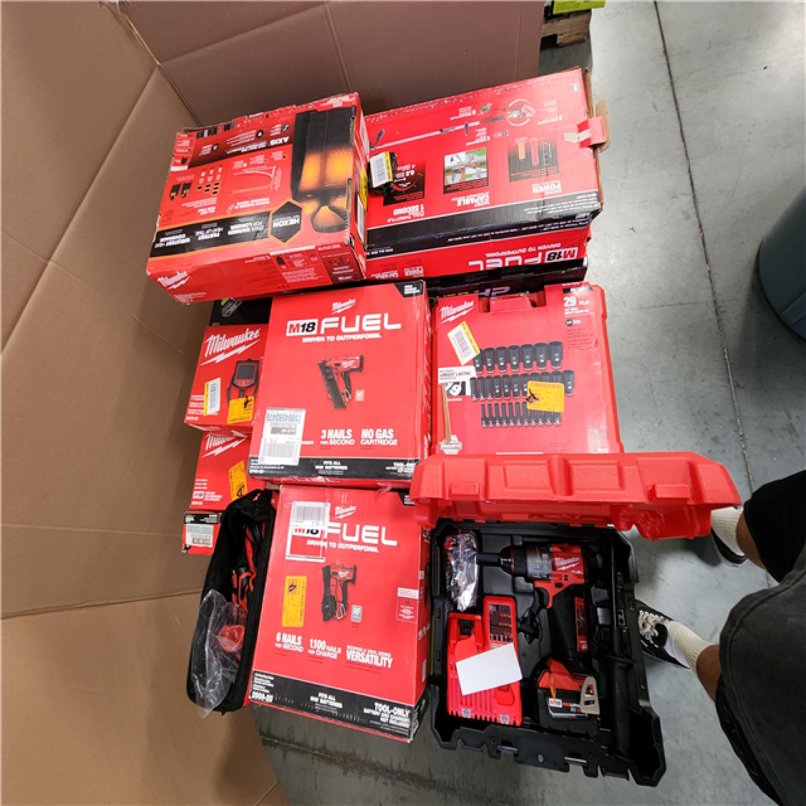 CALIFORNIA AS-IS TOOL PALLET