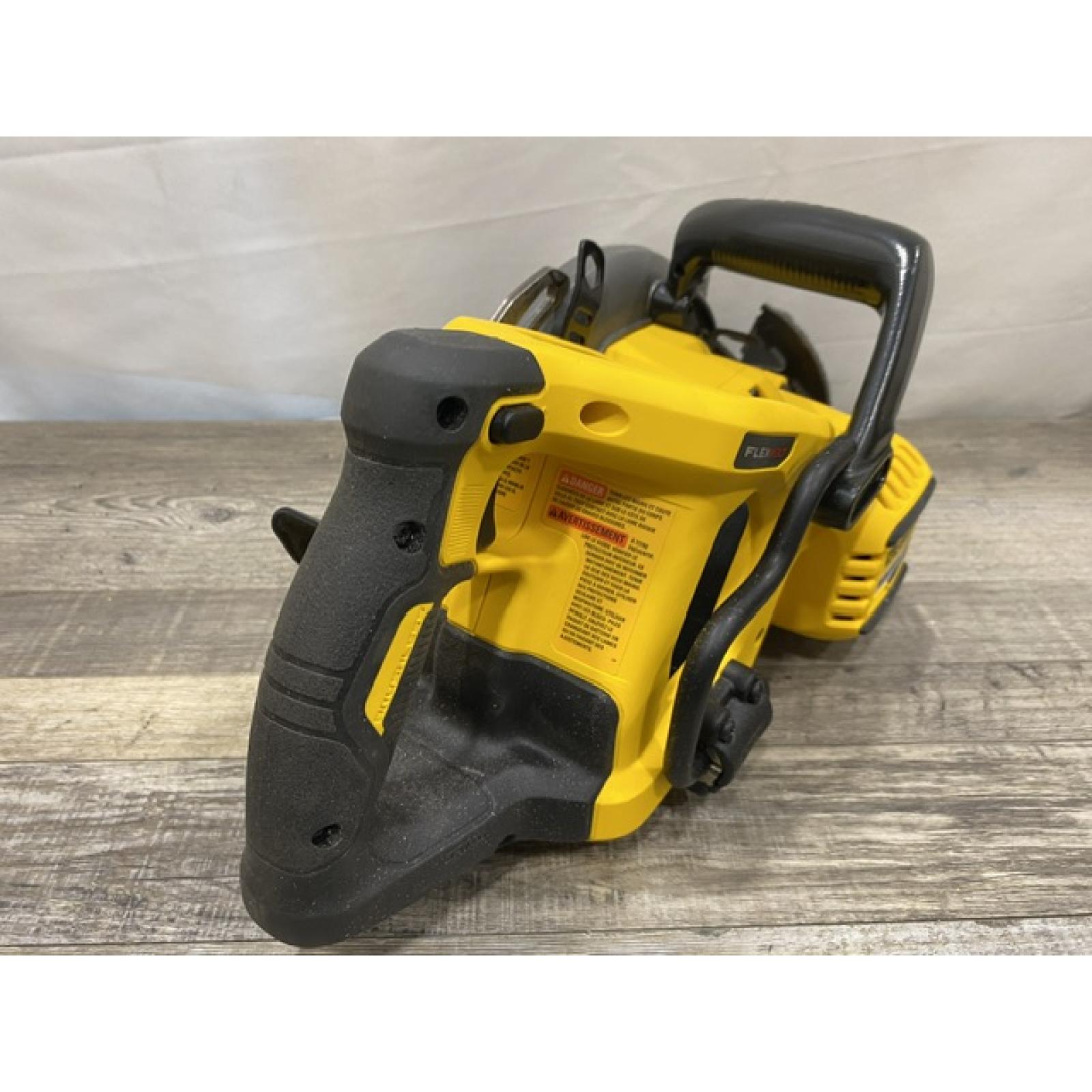 AS-IS DEWALT FLEXVOLT 60V MAX Cordless Brushless 7-1/4 in. Wormdrive Style Circular Saw (Tool Only)