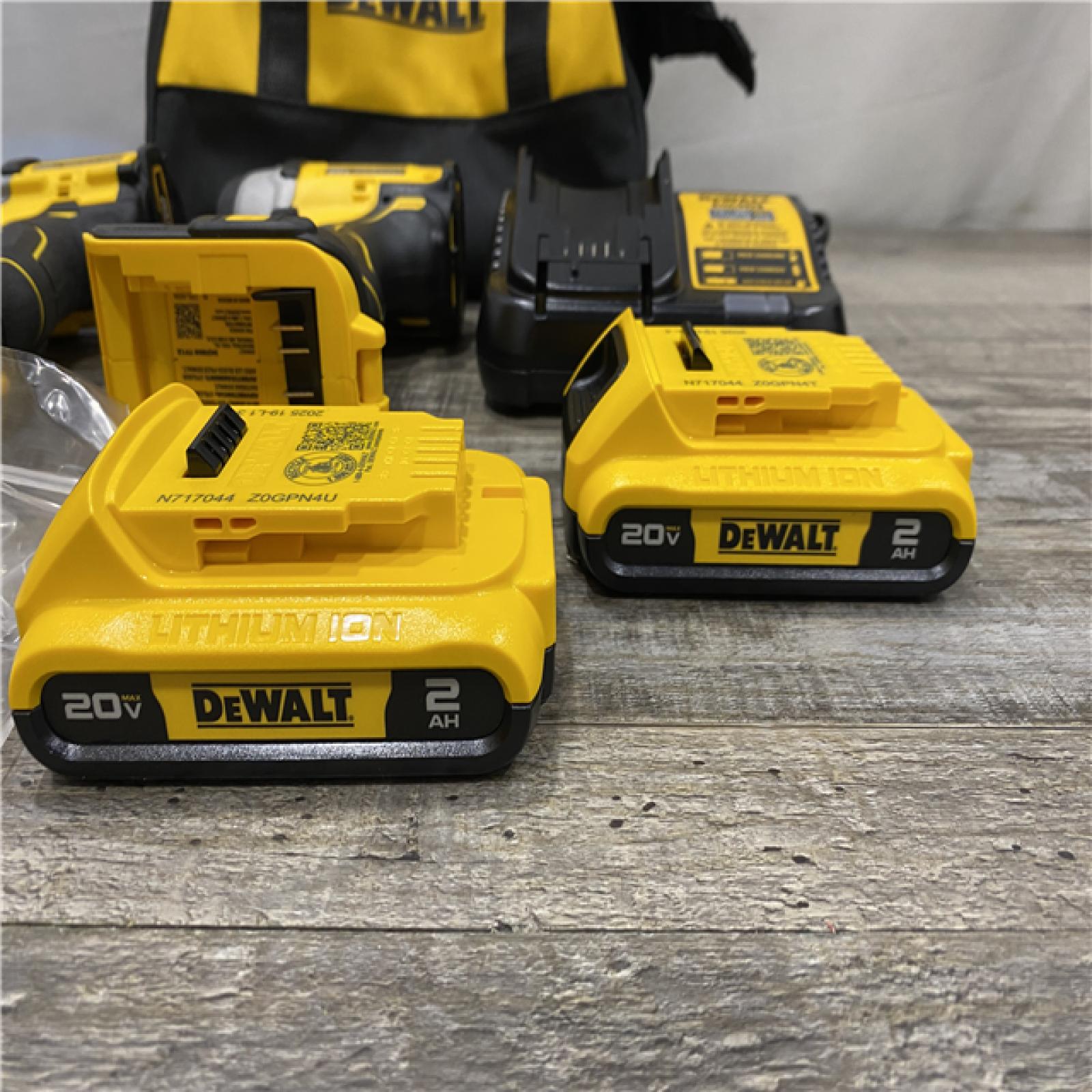 AS-IS DEWALT ATOMIC 20-Volt MAX Lithium-Ion Cordless Combo Kit
