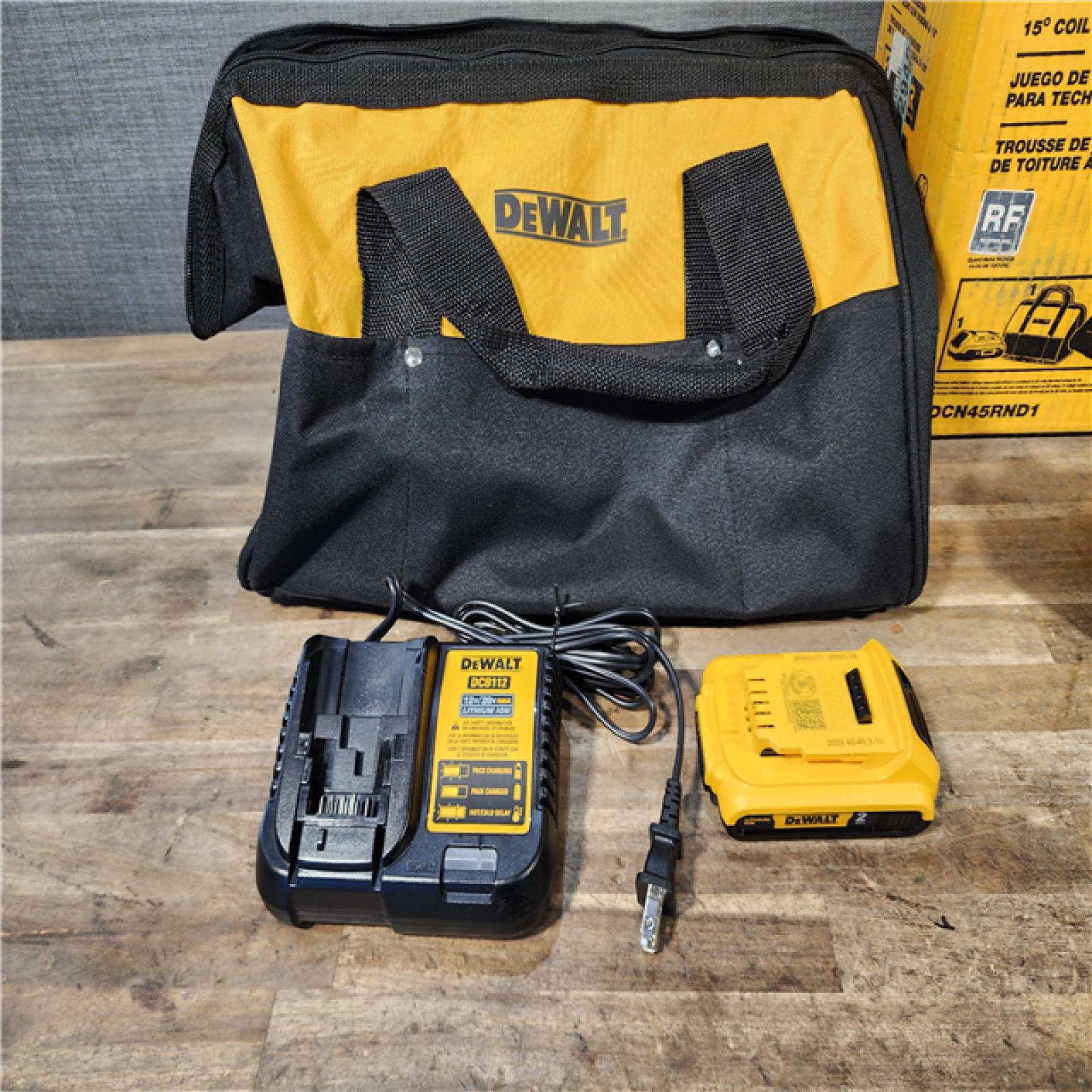 HOUSTON LOCATION - AS-IS DEWALT Roofing Nailer Cordless Kit