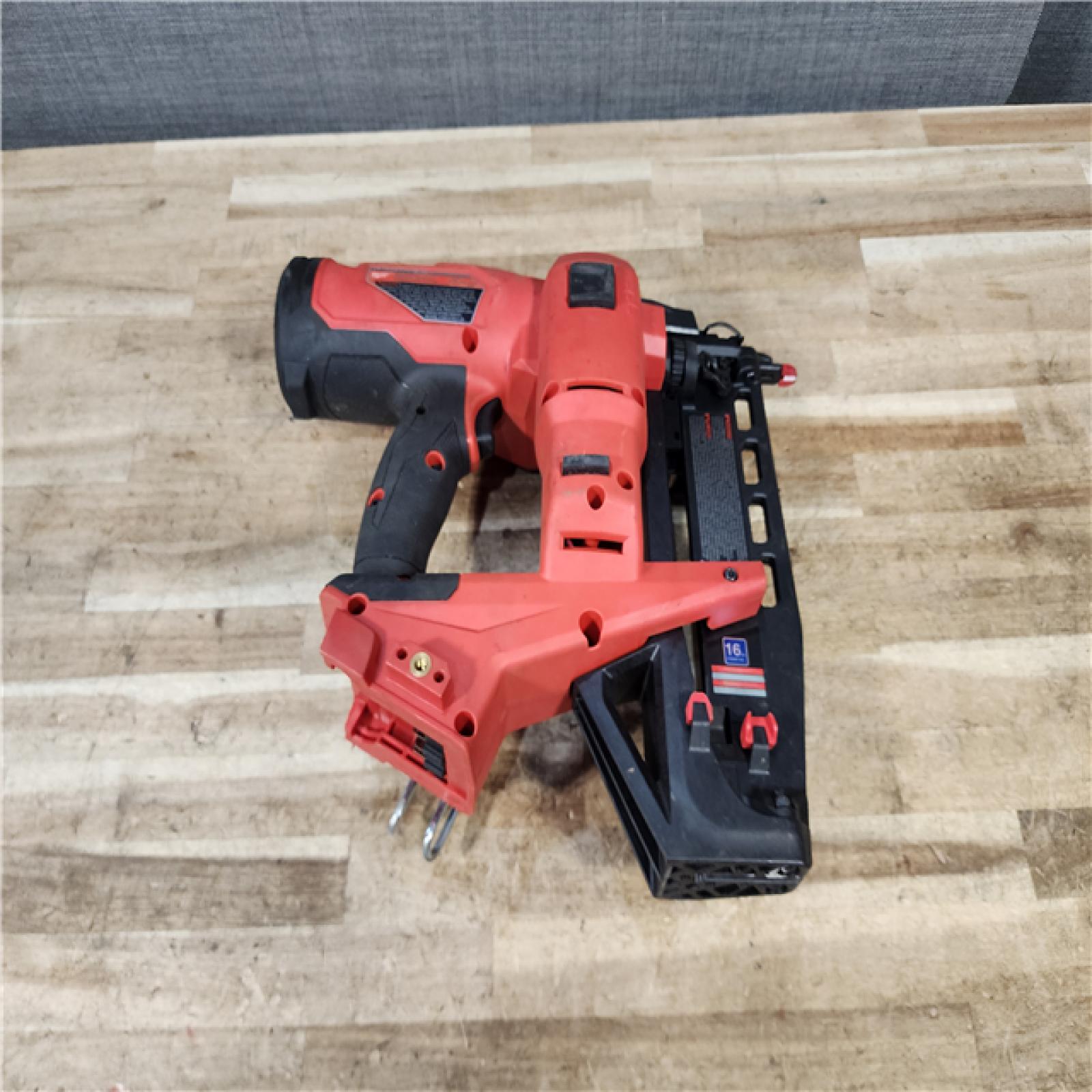 HOUSTON LOCATION - AS - IS Milwaukee FUEL 3-1/2 in. 18-Volt 30-Degree Lithium-Ion Brushless Cordless Framing Nailer (Tool-Only)