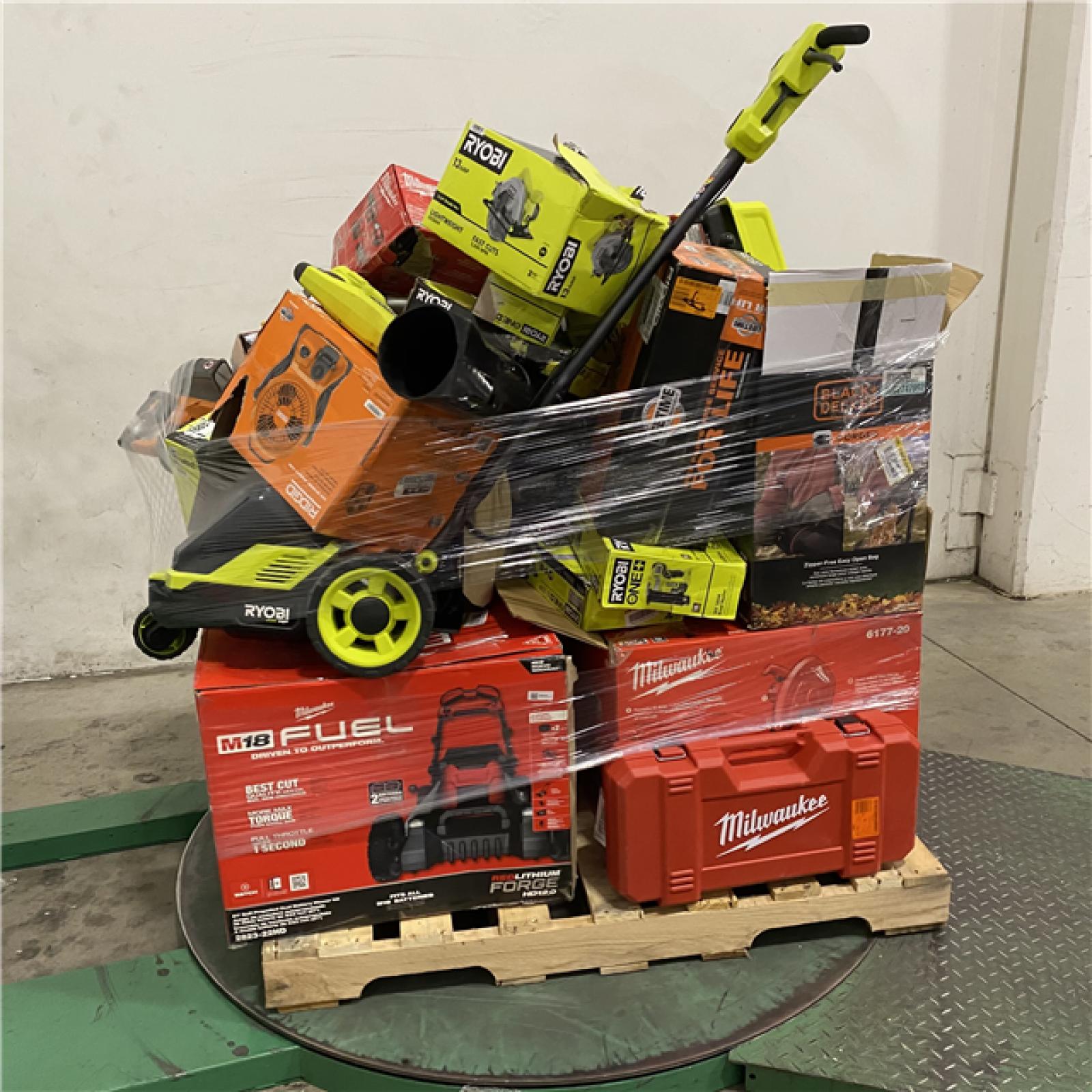 Dallas Location - As-Is Tool Pallet