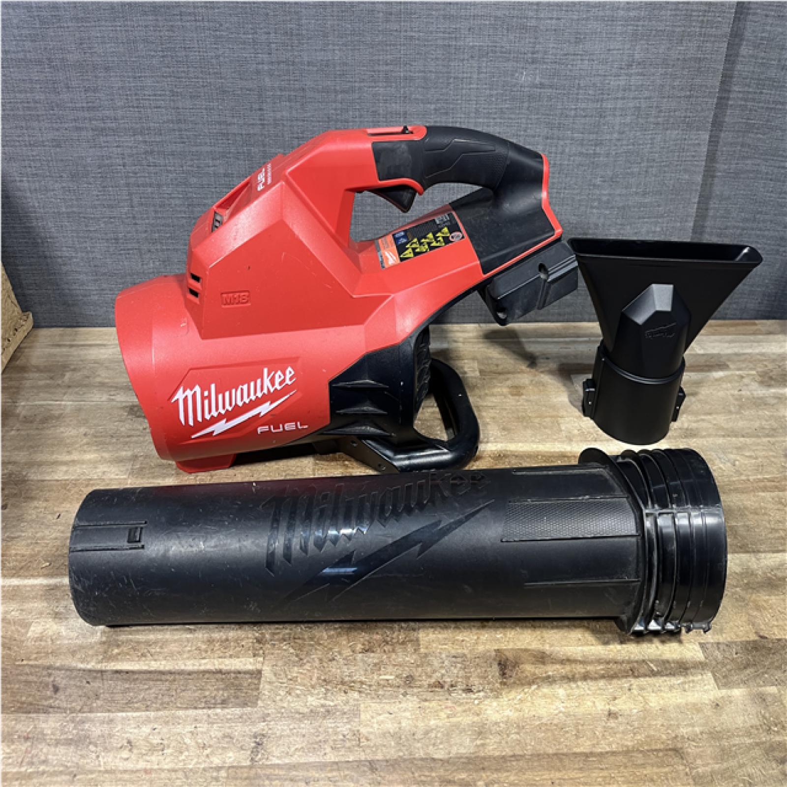 Houston Location AS-IS Milwaukee  FUEL Dual Battery 145 MPH 600 CFM 18V Lithium-Ion Brushless Cordless Handheld Blower (Tool-Only)