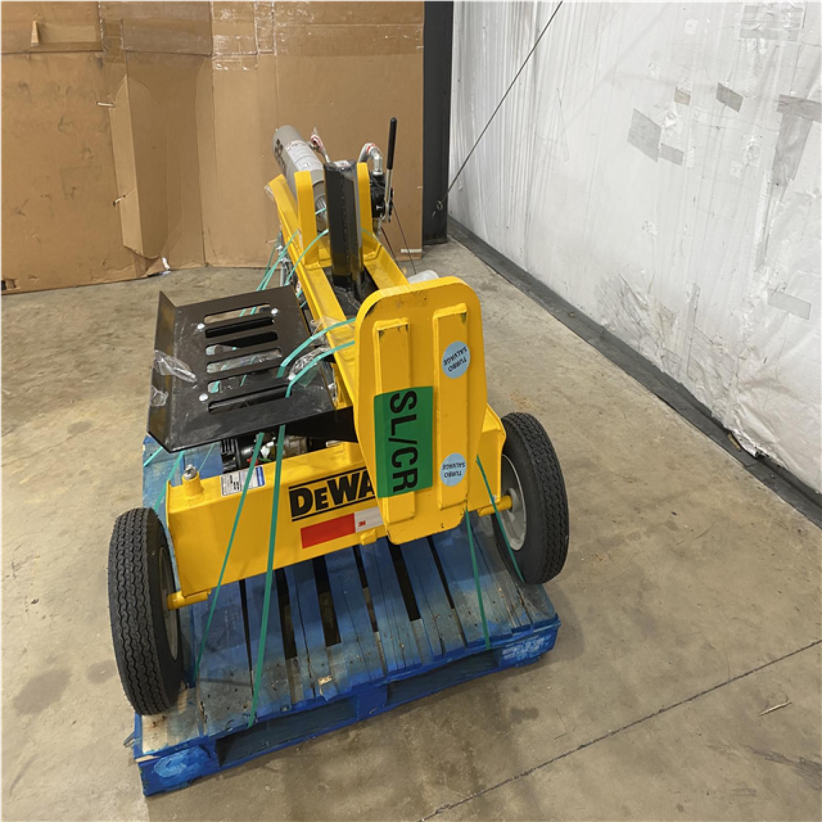 Houston Location - AS-IS Outdoor Power Equipment DEWALT 28 TON LOG SPLITTER