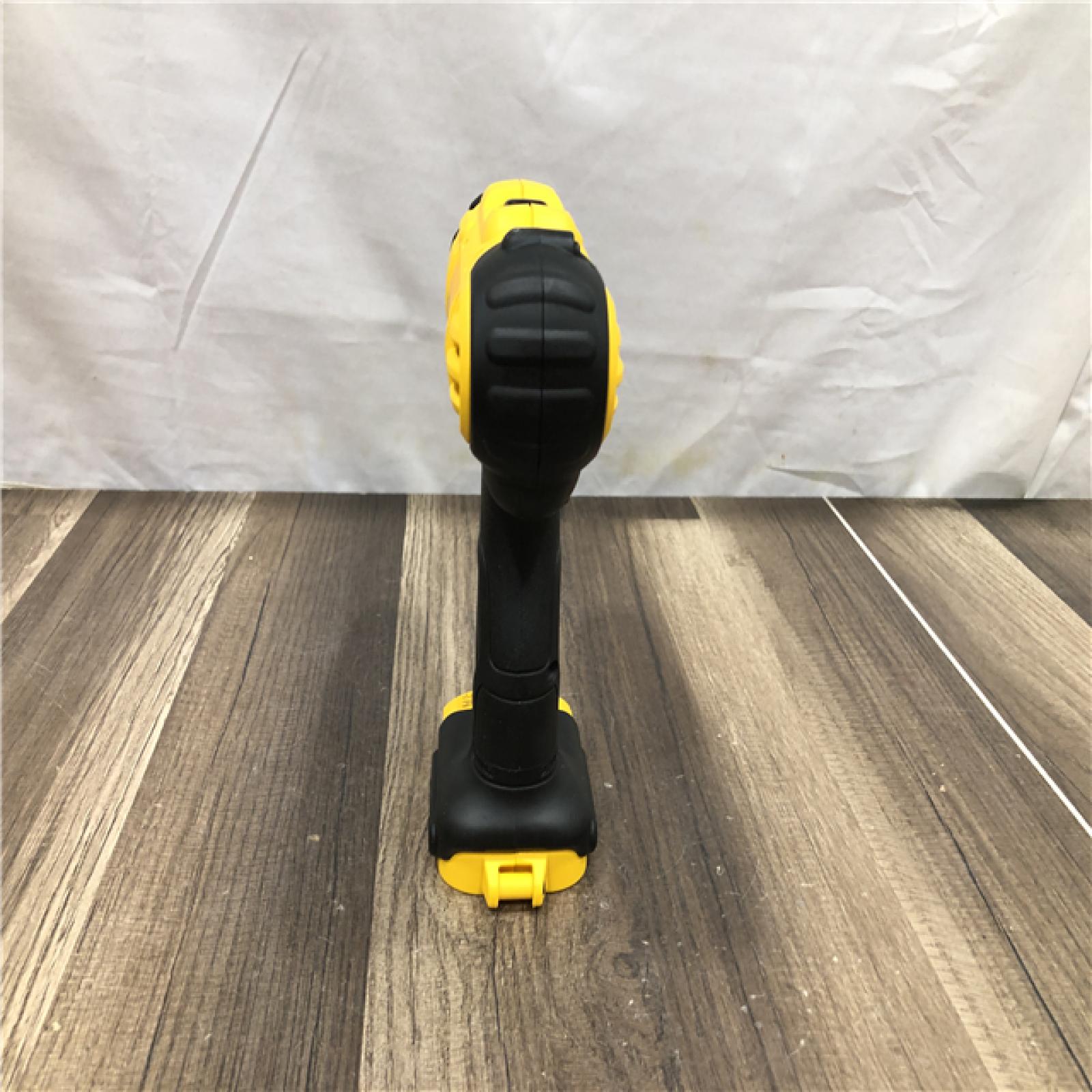 AS-IS DEWALT 20V MAX Cordless 1/2 in. Drill/Driver Kit