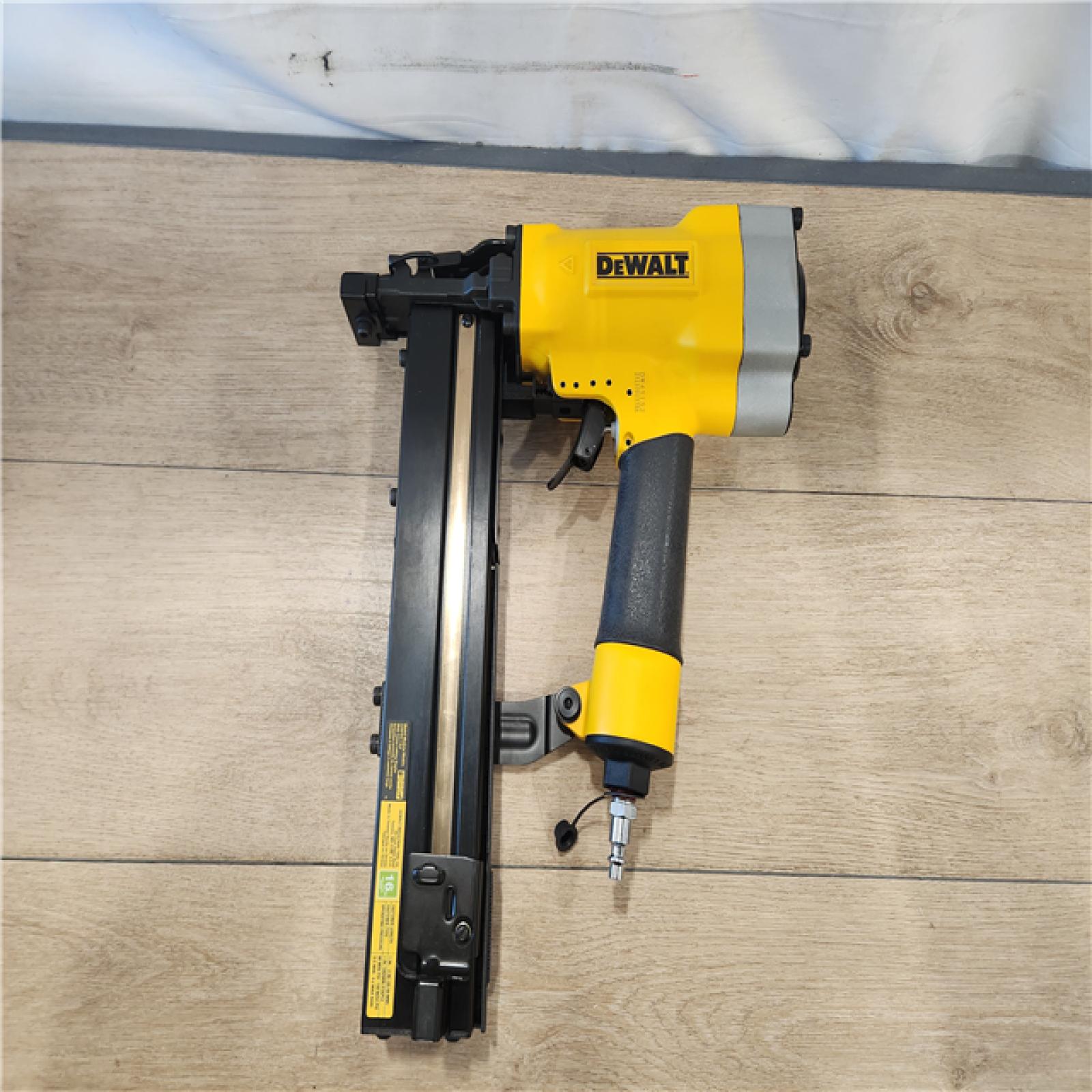 AS-IS- DeWalt 16 Gauge 1 Crown 2 Lathing Stapler