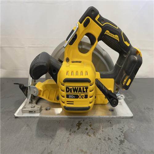 AS-IS - DEWALT 20-Volt MAX 7-1/4 in. Cordless Circular Saw