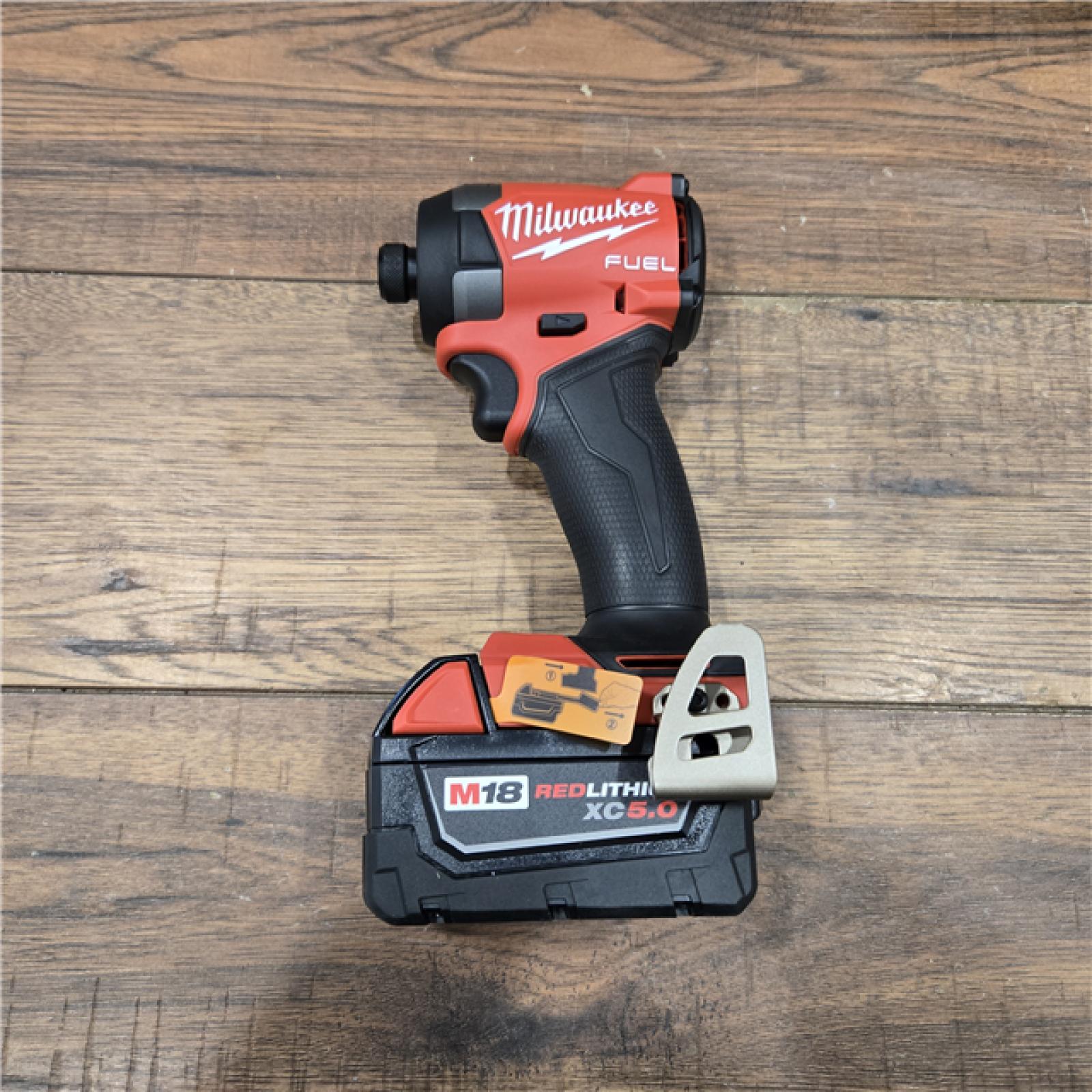 GOOD- MILWAUKEE FUEL 18V Lithium-Ion Brushless Cordless Hammer Drill and Impact Driver Combo Kit (2-Tool) with 2 Batteries