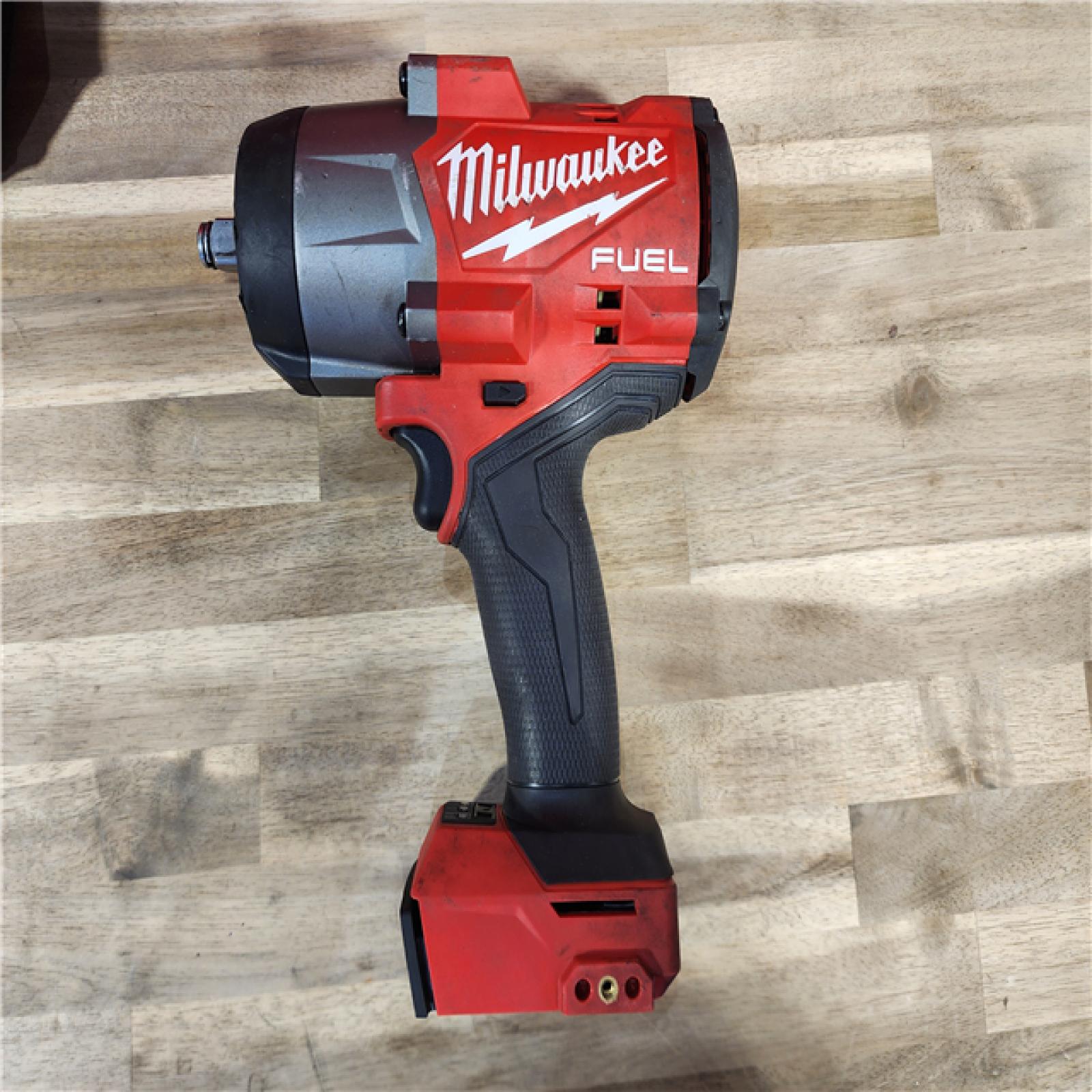 HOUSTON LOCATION - AS-IS Milwaukee M18 1/2 in. Cordless Brushless High Torque Impact Wrench Kit (Battery & Charger)