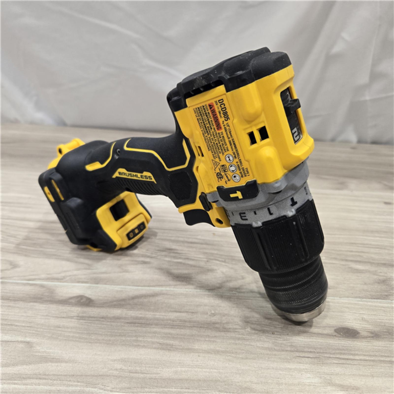 AS-IS DEWALT 20V MAX XR Hammer Drill/ Impact Driver Kit