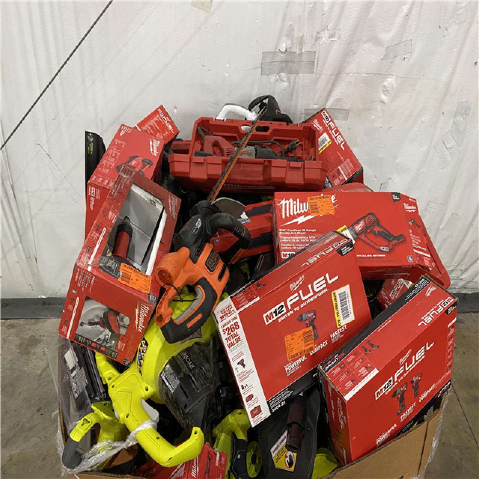 Houston Location AS IS - Tool Pallet